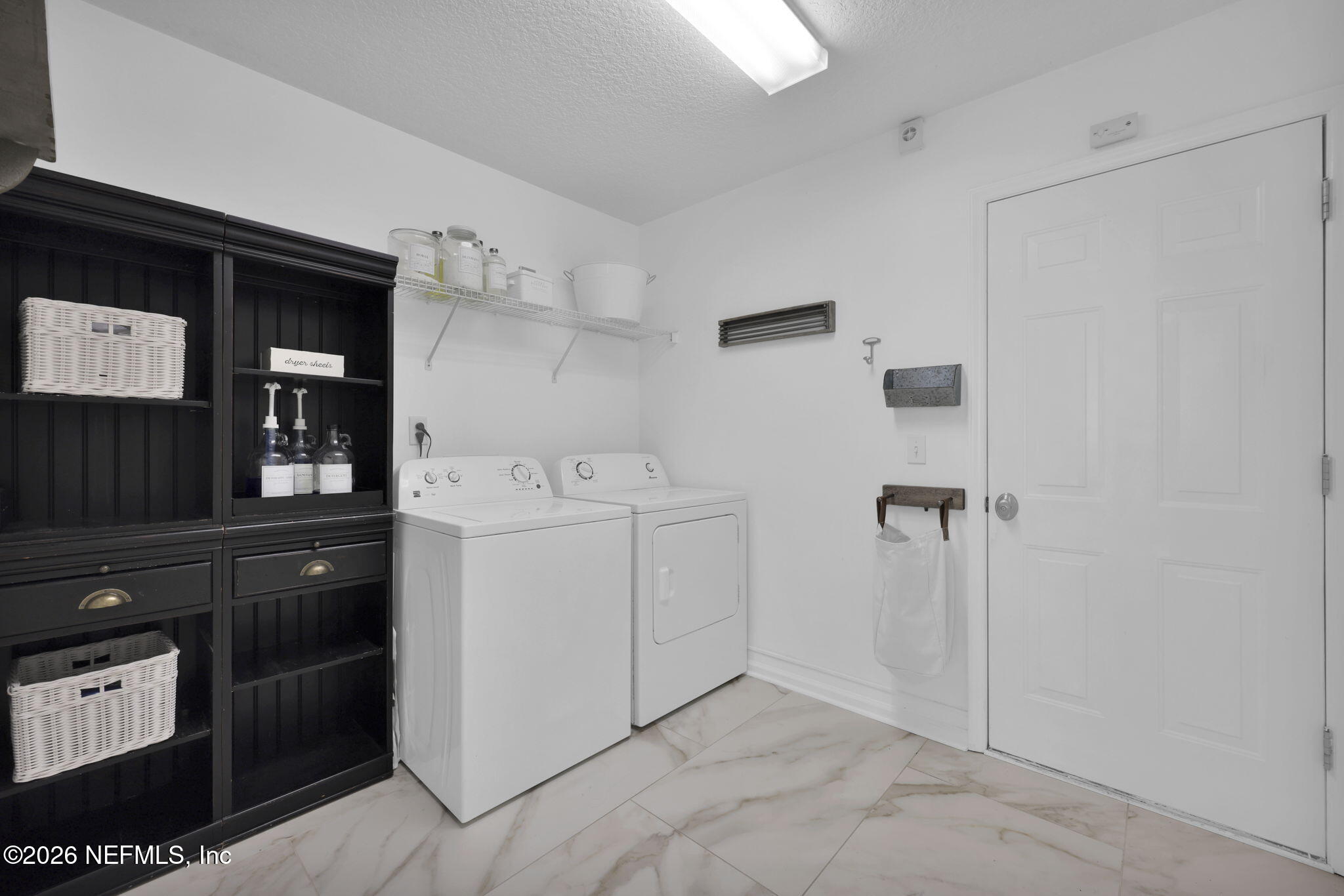 2290 EAGLE HARBOR Parkway