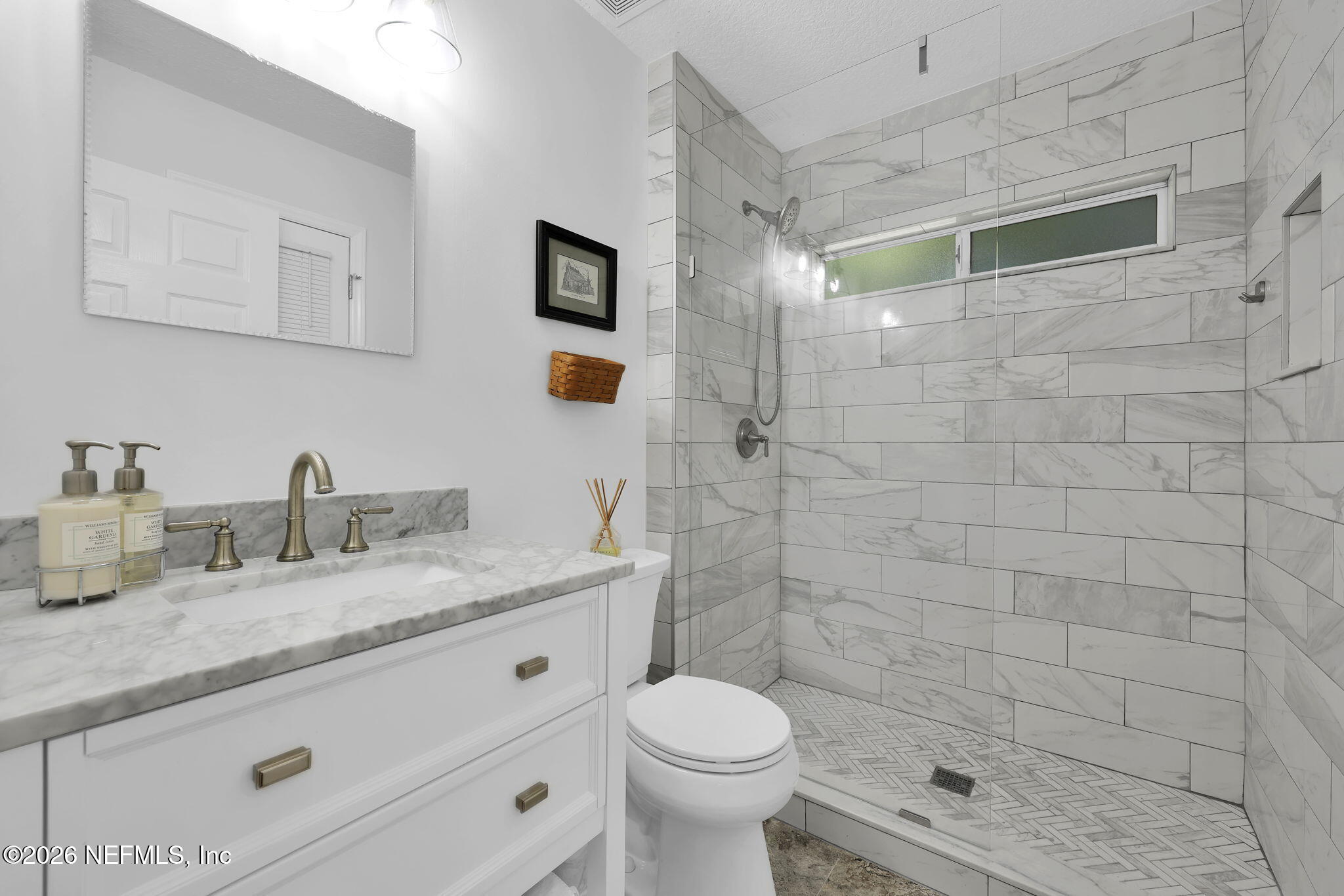 2290 EAGLE HARBOR Parkway