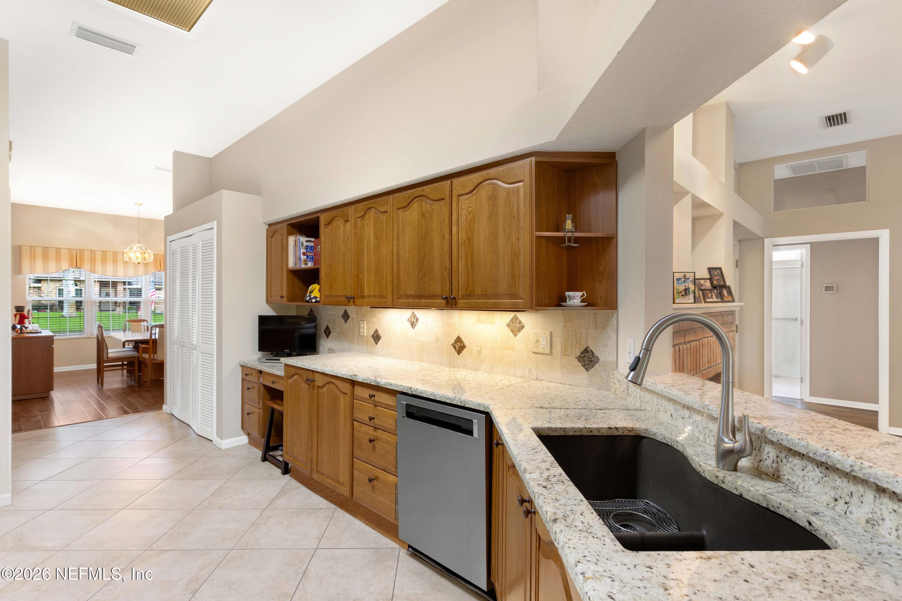 2355 COVINGTON CREEK Drive W