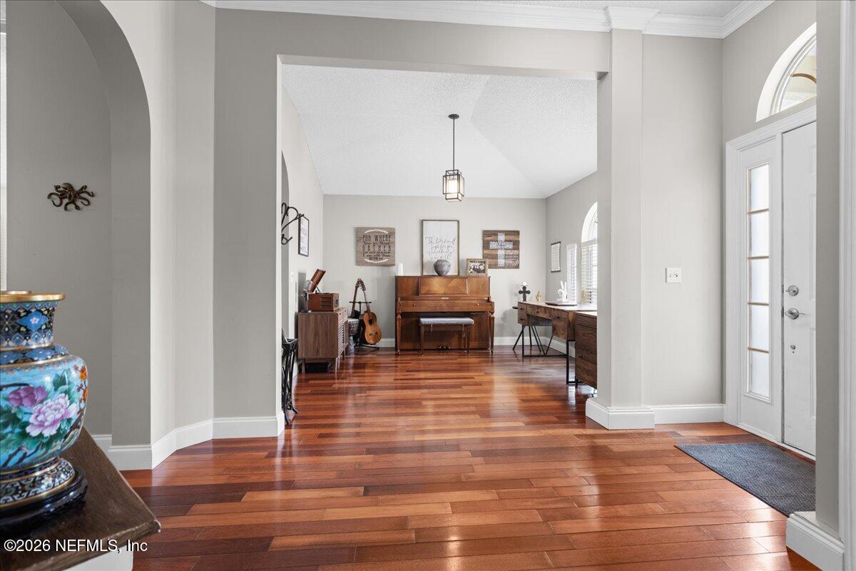 1460 CREEKS EDGE Court