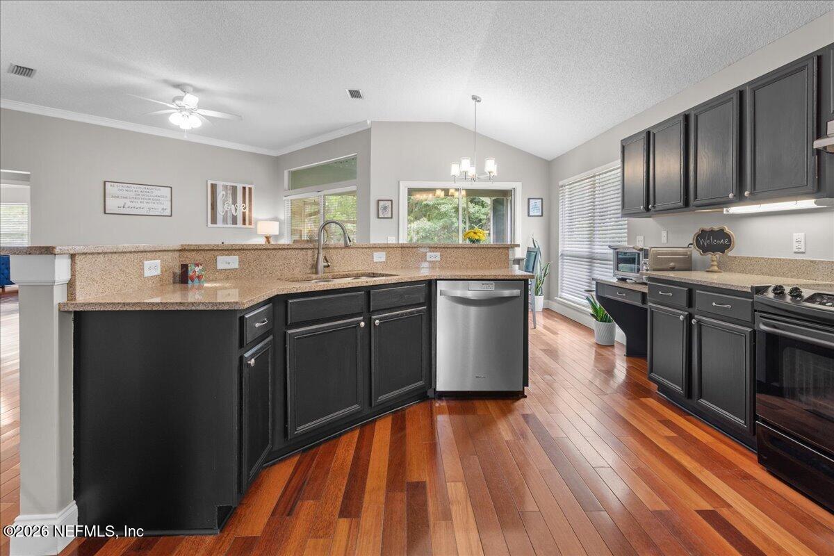 1460 CREEKS EDGE Court