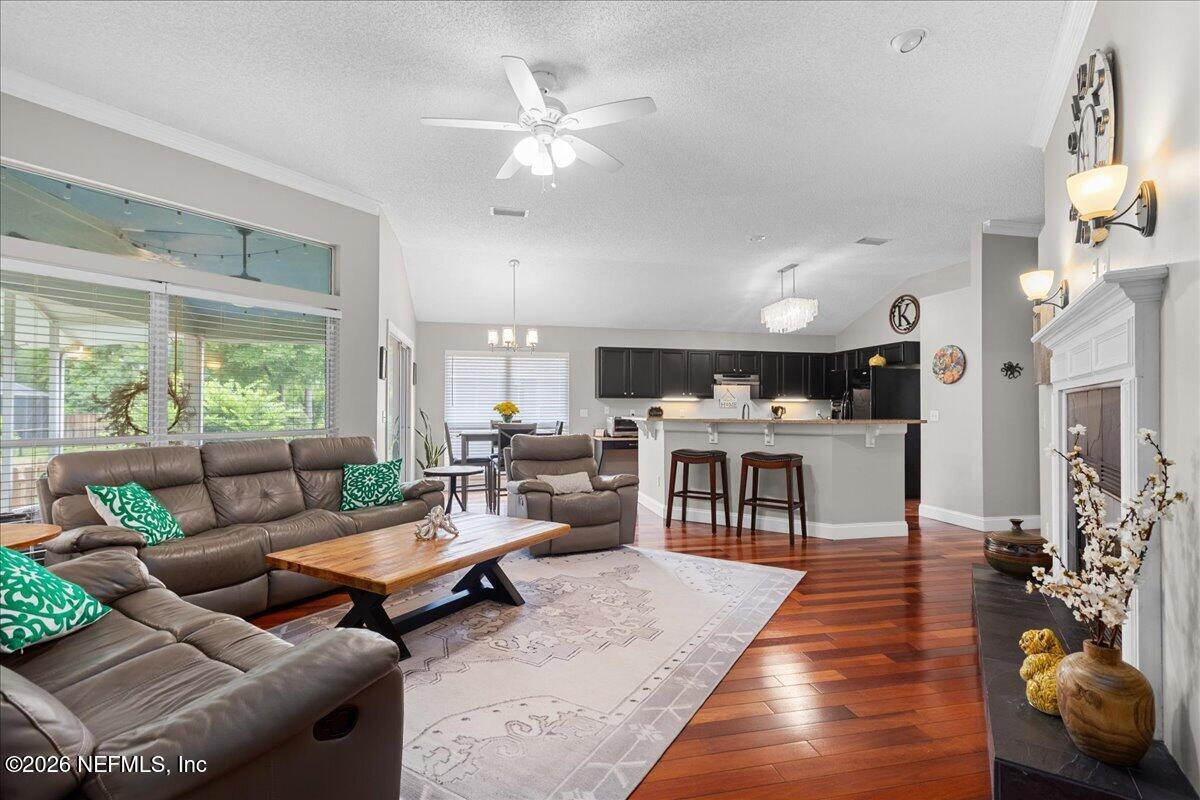 1460 CREEKS EDGE Court