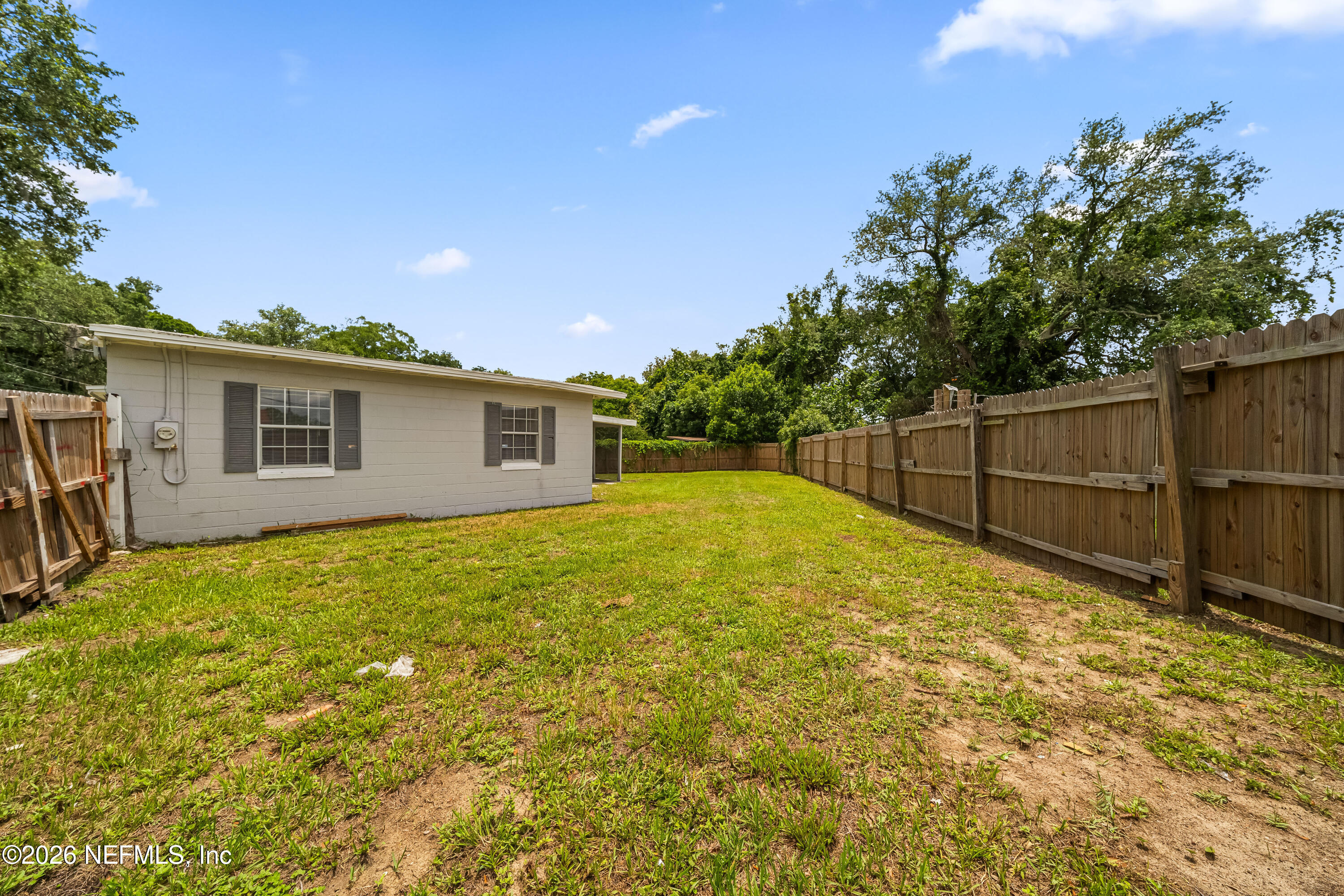 1241 KING ARTHUR Road