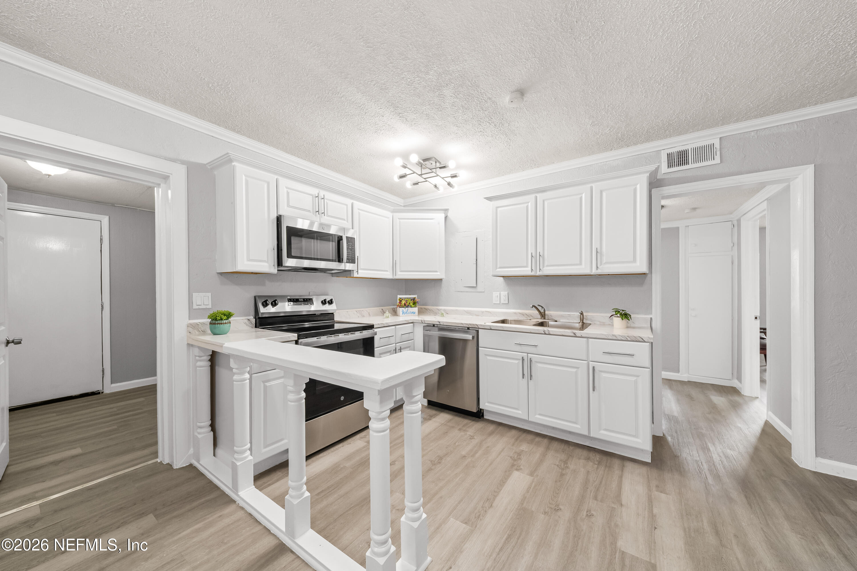 1241 KING ARTHUR Road