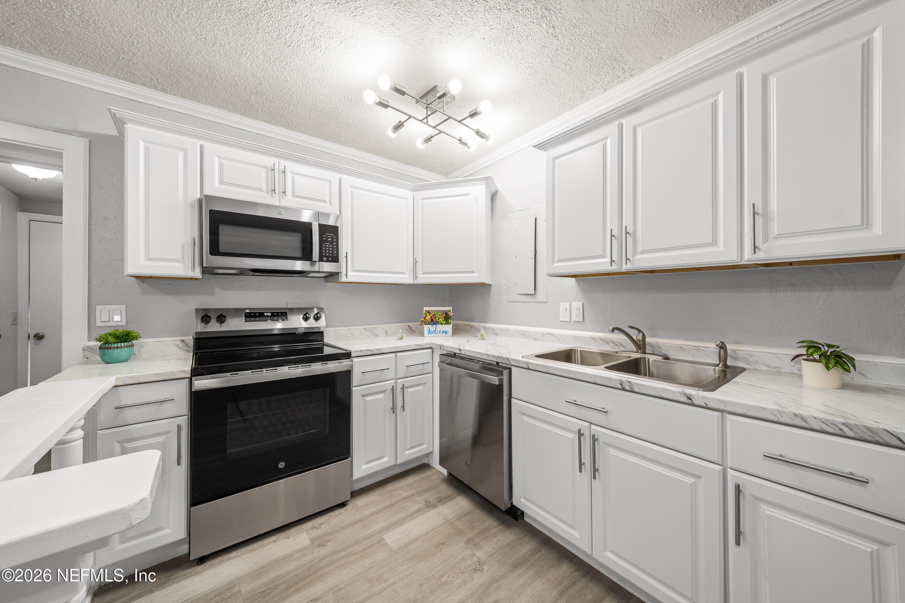 1241 KING ARTHUR Road