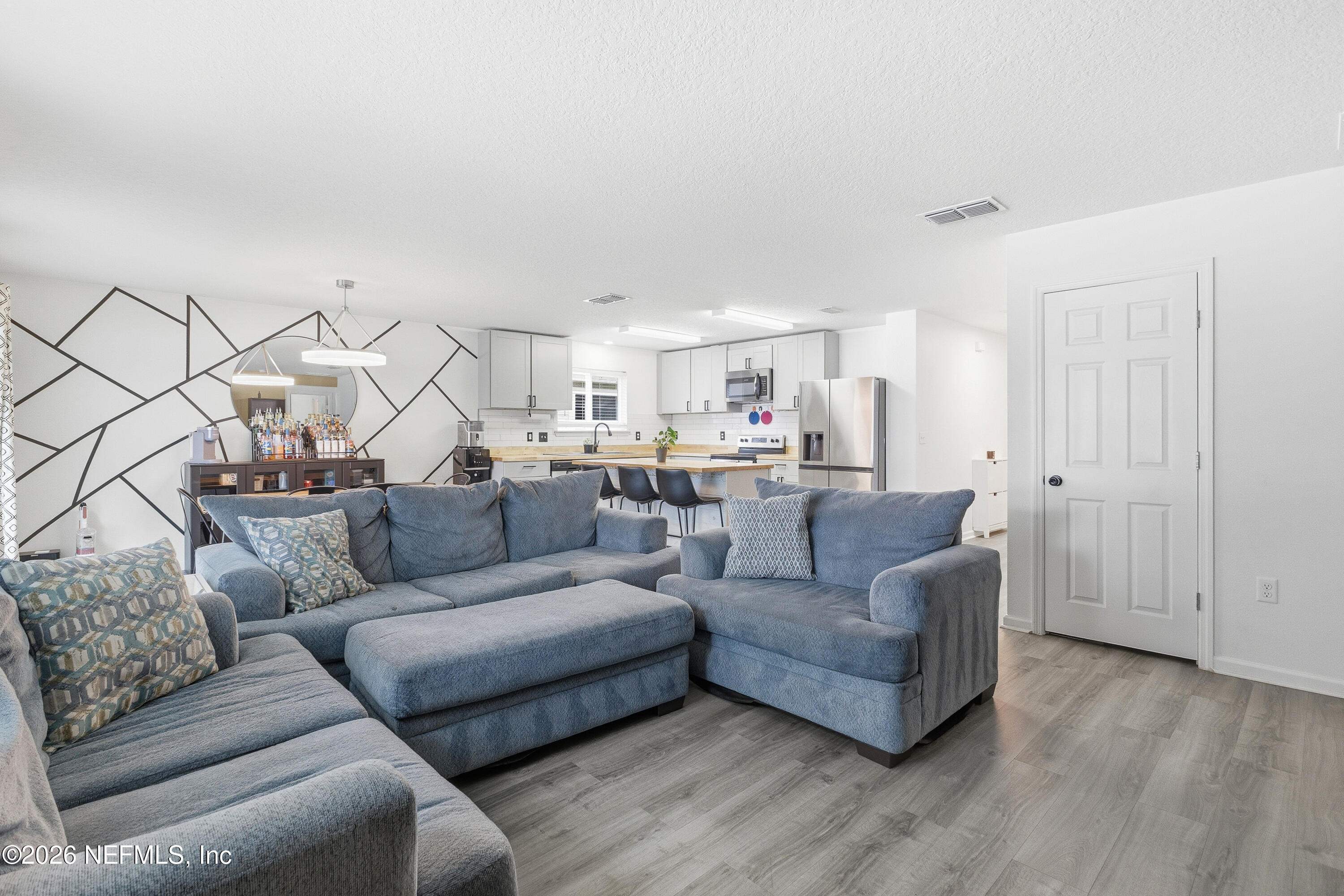 6405 BARRINGTON COVE Lane
