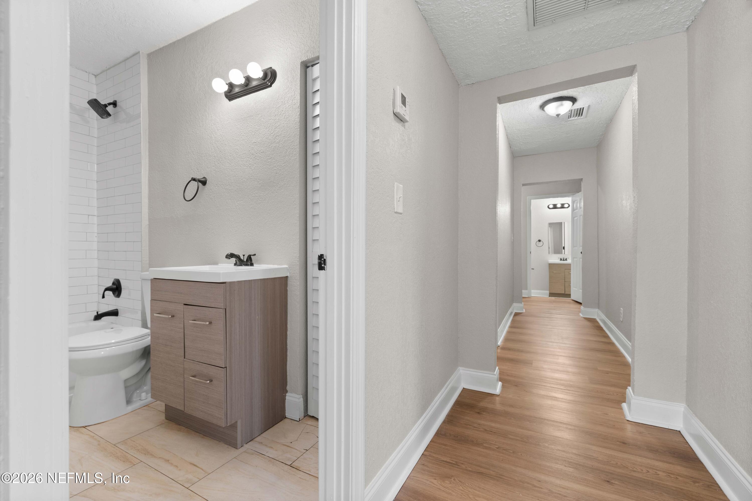 1645 W 12TH Street