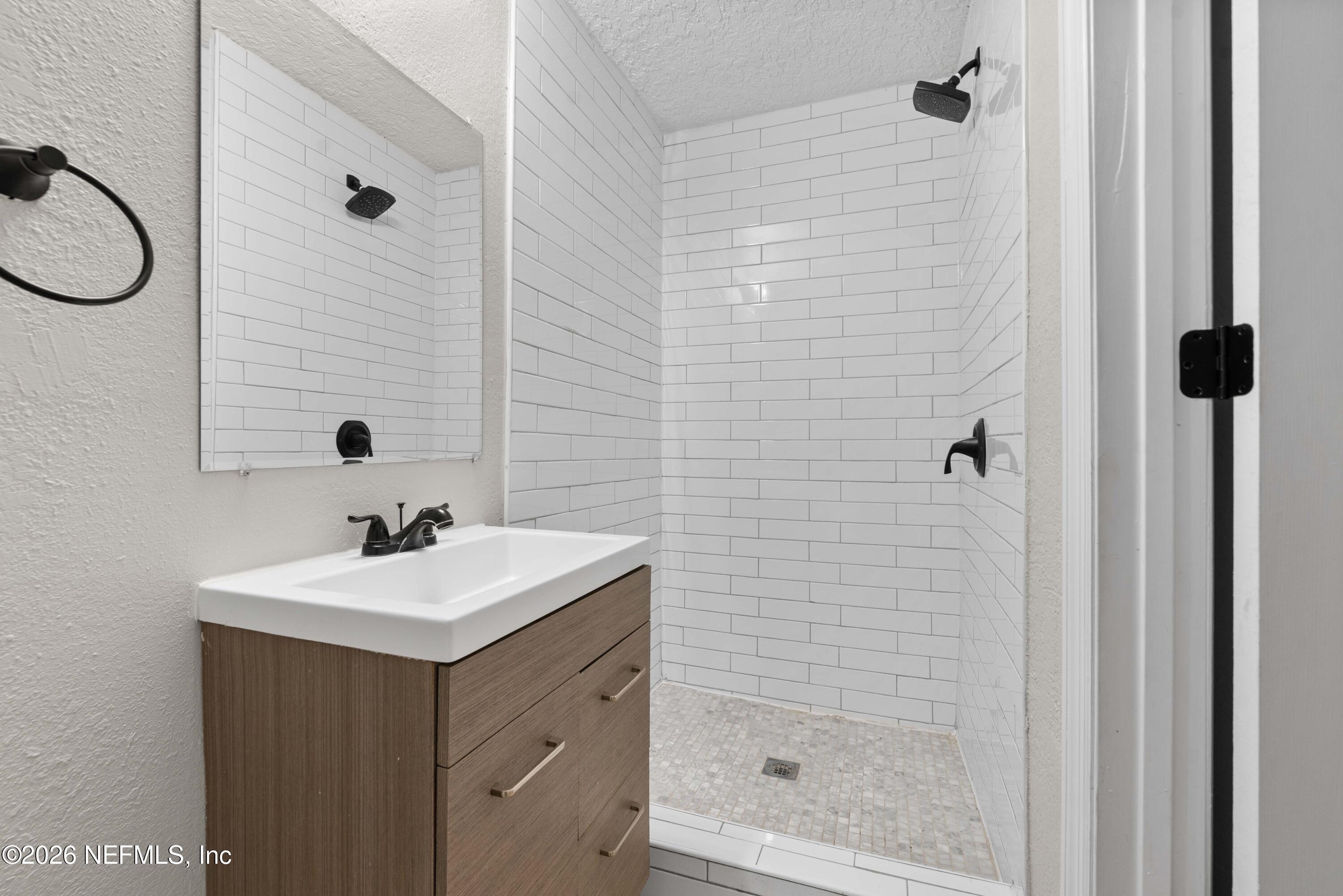 1645 W 12TH Street