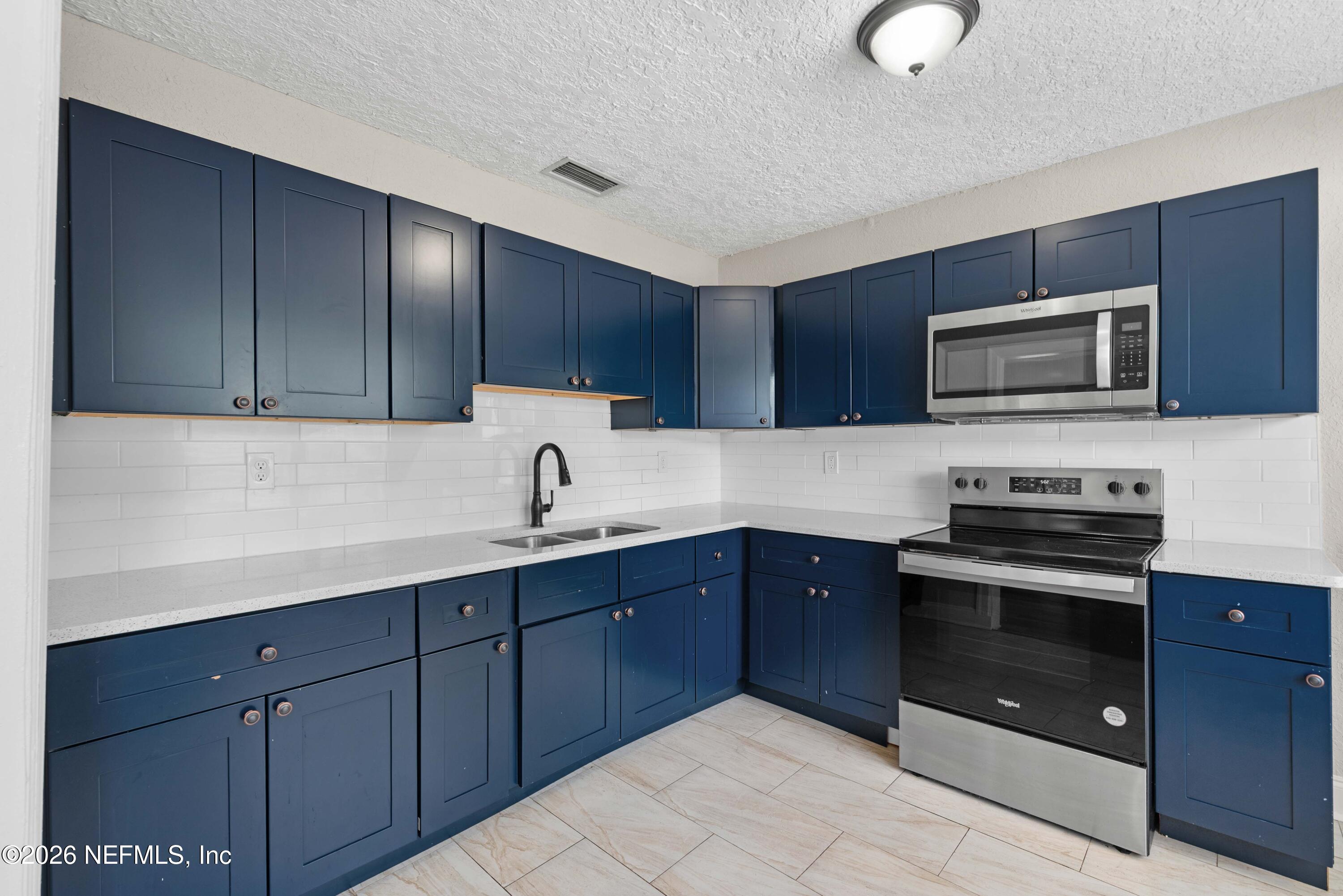1645 W 12TH Street