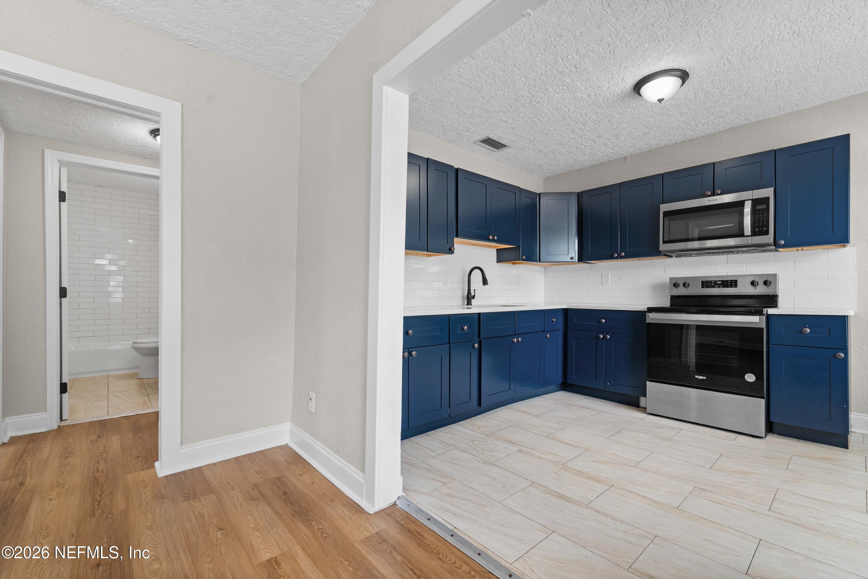 1645 W 12TH Street