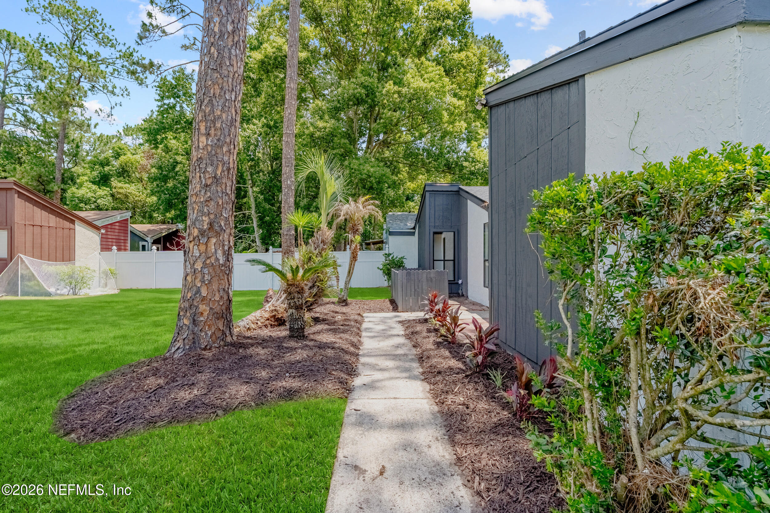 2519 WHISPERING WOODS Boulevard 3