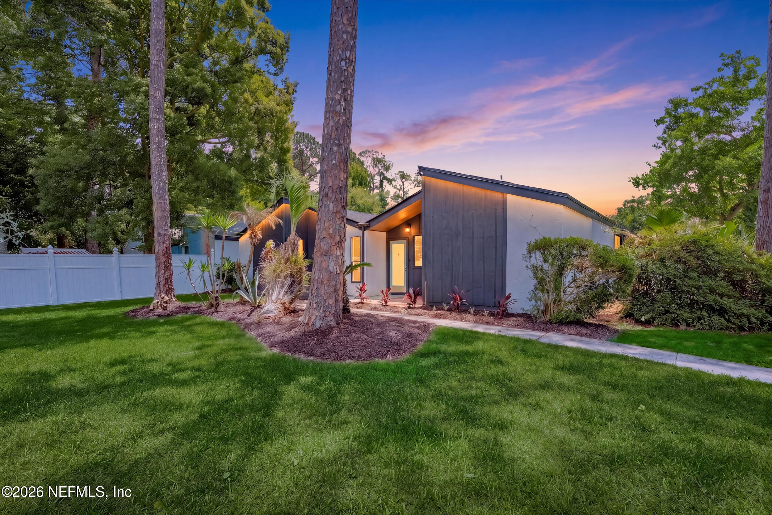 2519 WHISPERING WOODS Boulevard 3