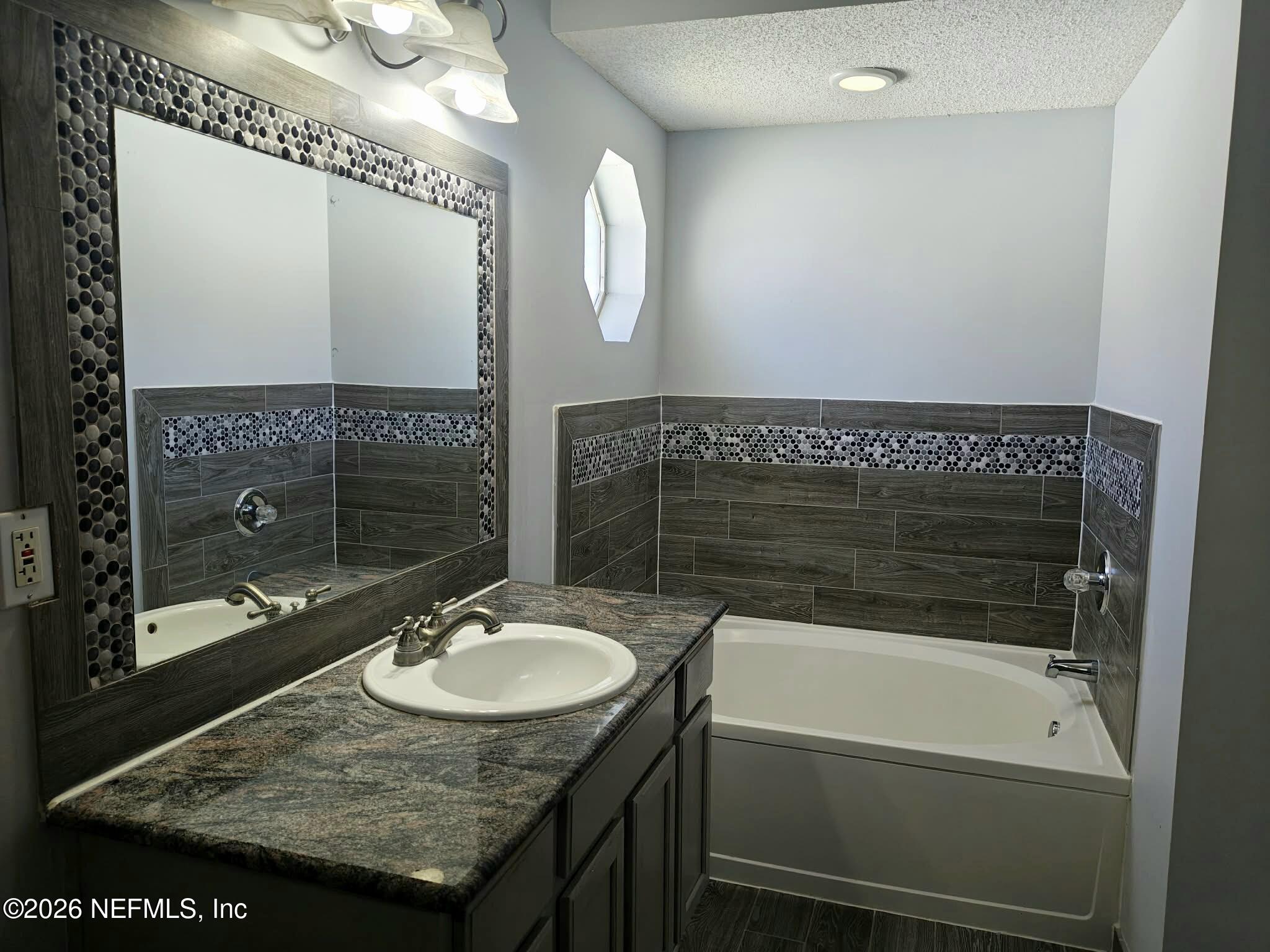 11087 DUSENBURG CT Court