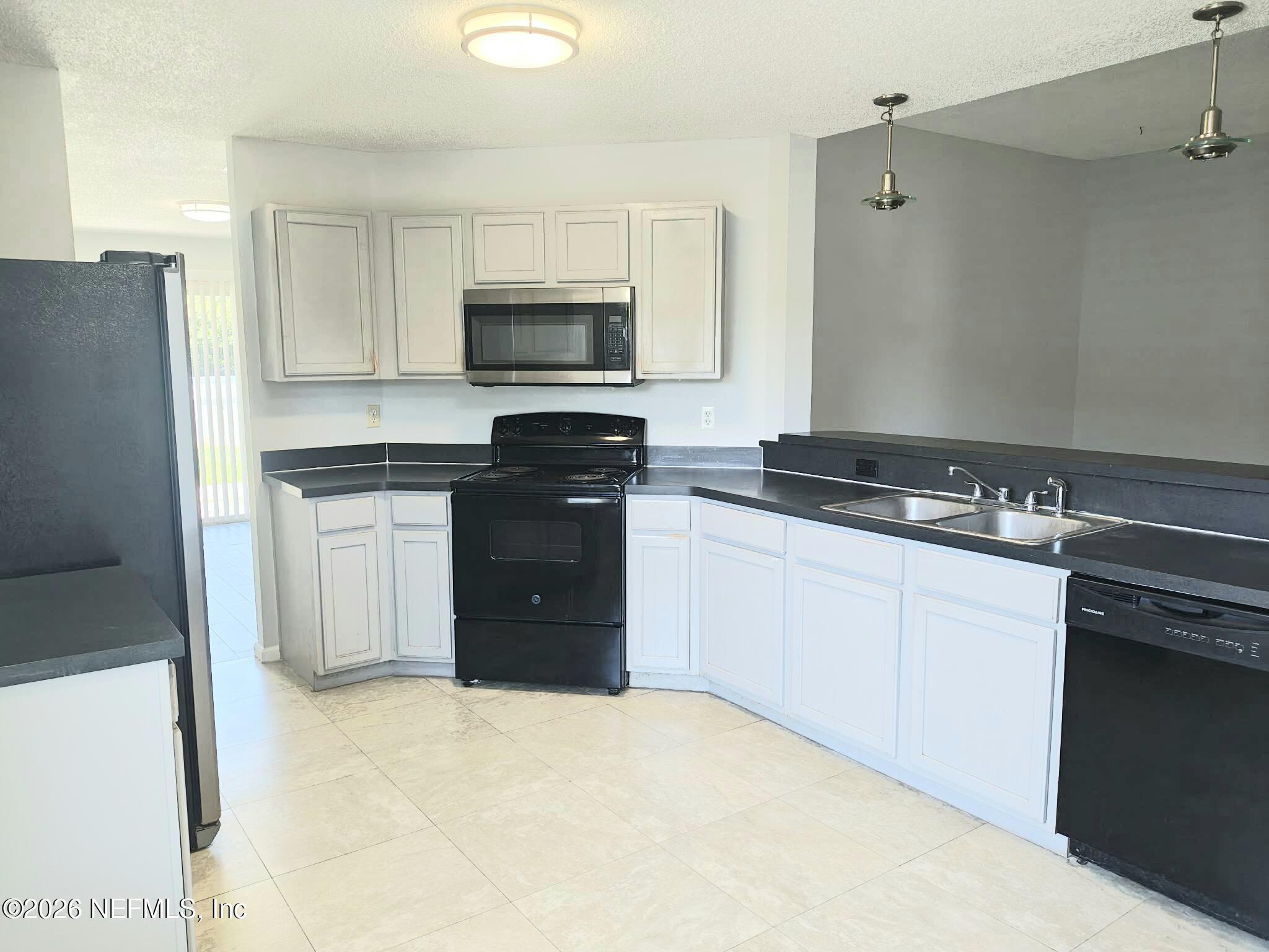 11087 DUSENBURG CT Court