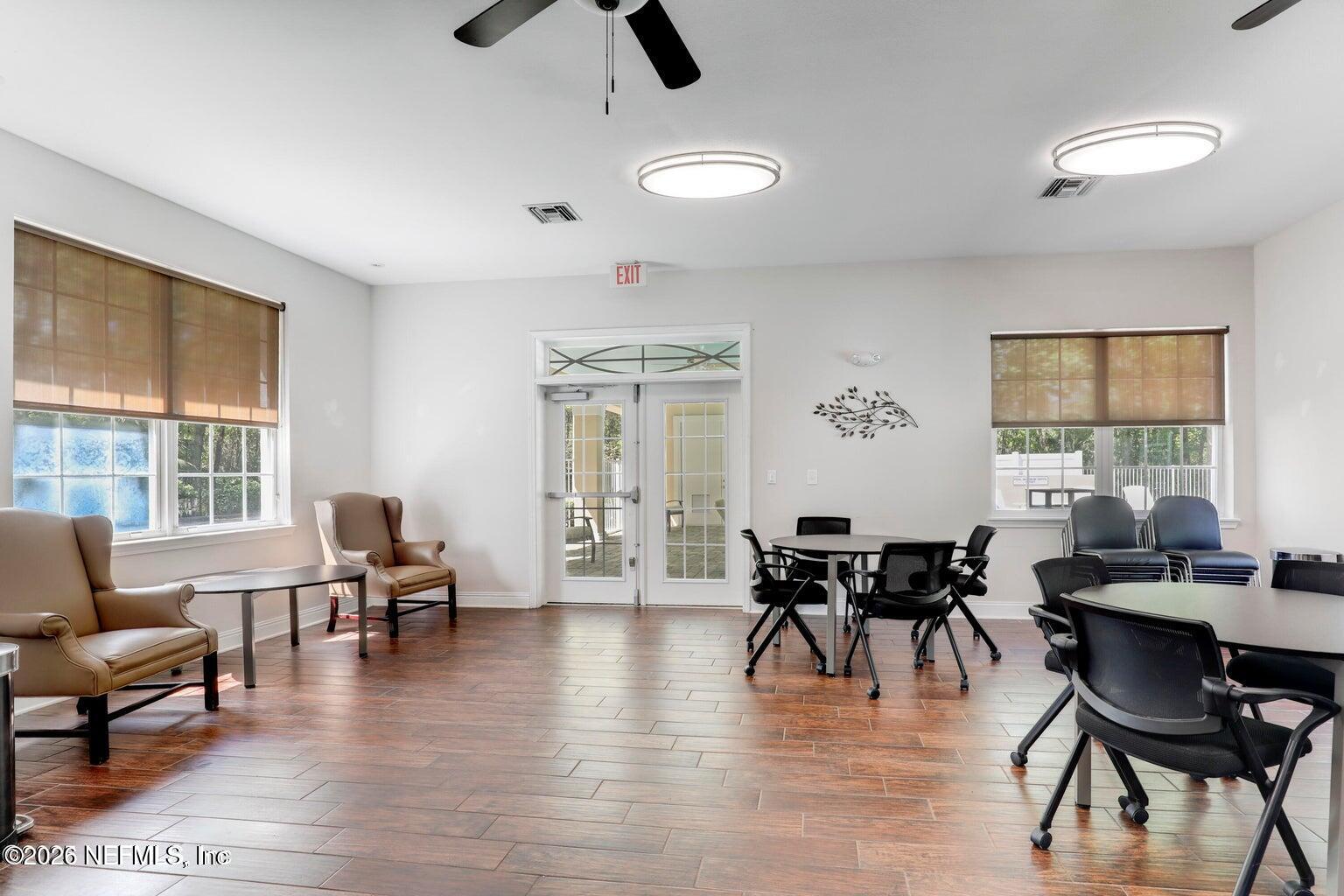 8601 BEACH Boulevard 1222