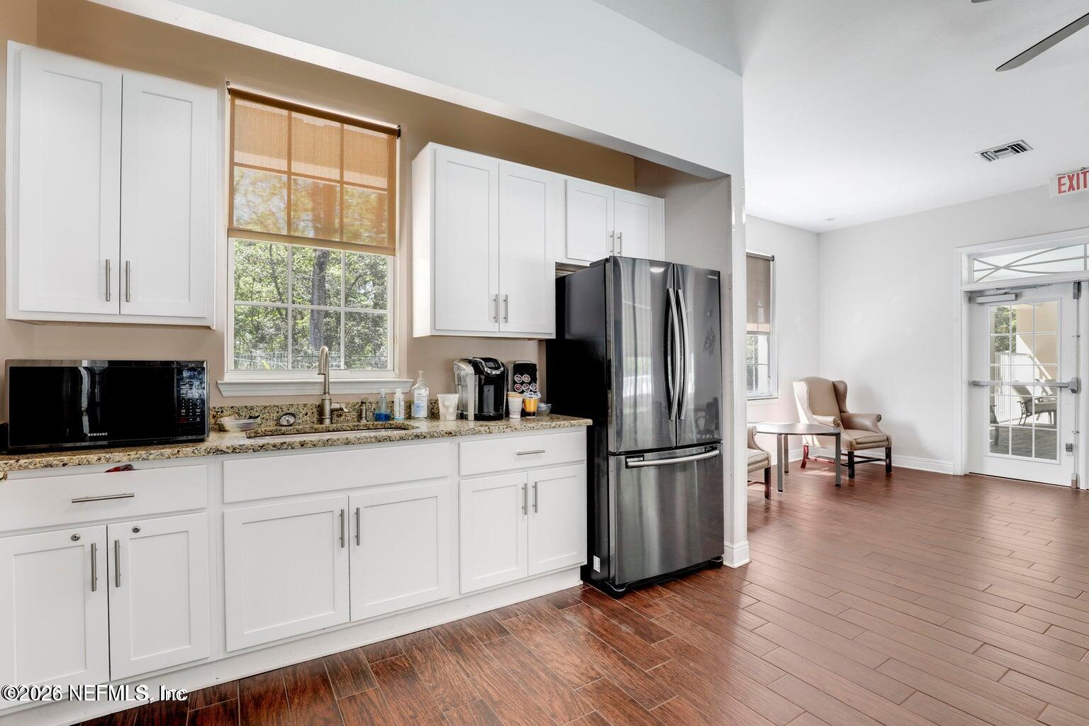 8601 BEACH Boulevard 1222
