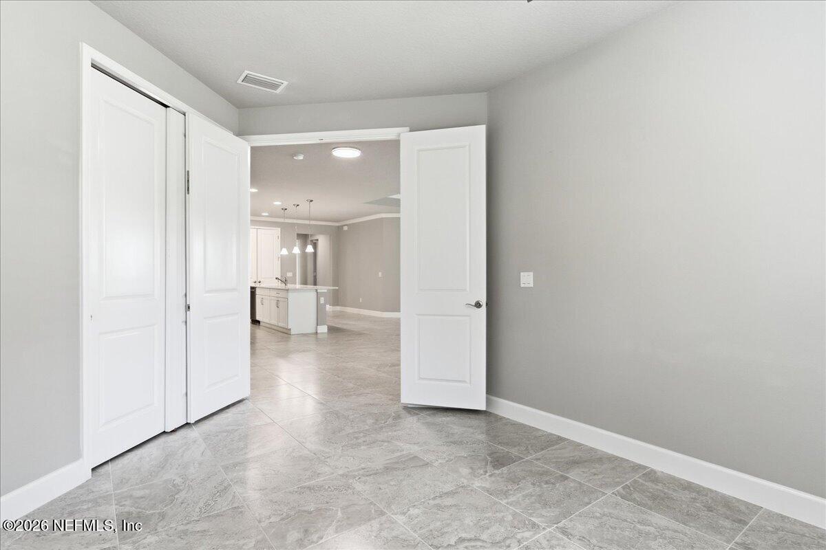 205 HEATHERWOOD Court