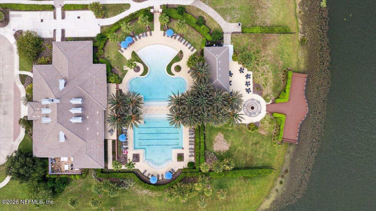 205 HEATHERWOOD Court