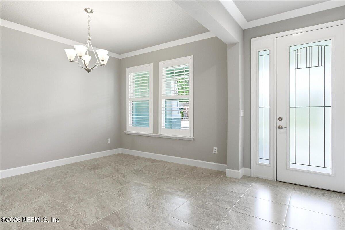 205 HEATHERWOOD Court