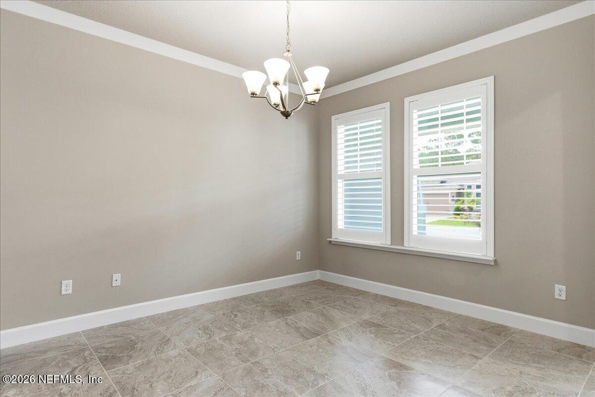 205 HEATHERWOOD Court