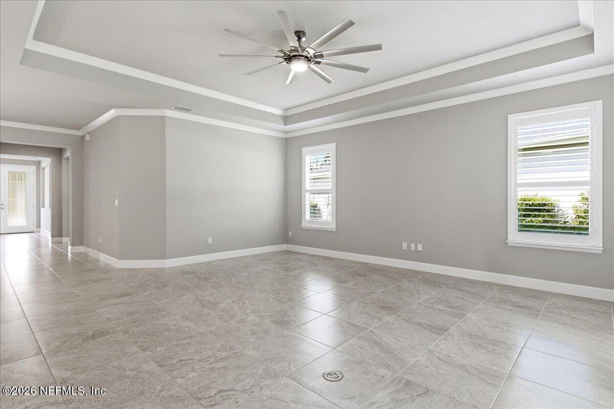 205 HEATHERWOOD Court
