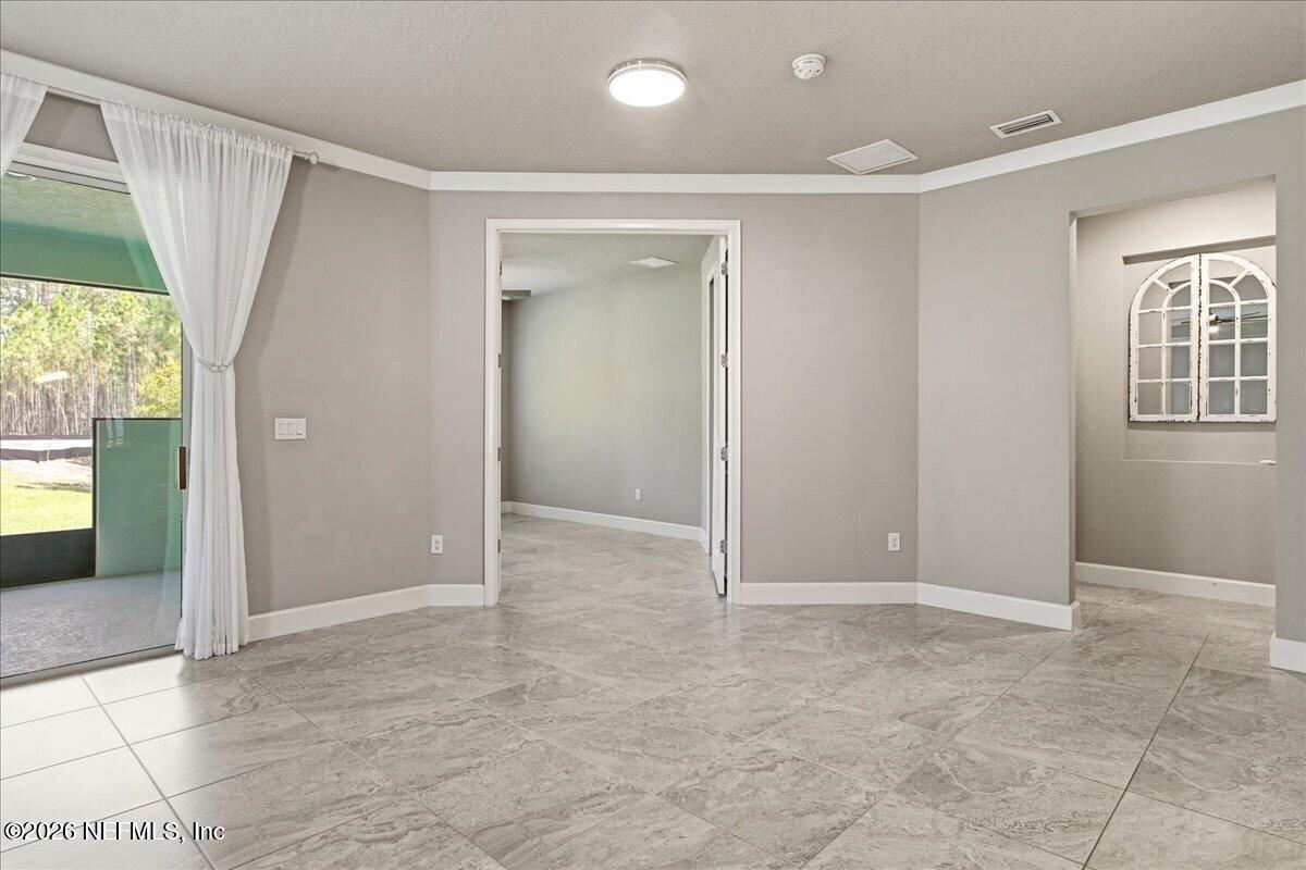 205 HEATHERWOOD Court