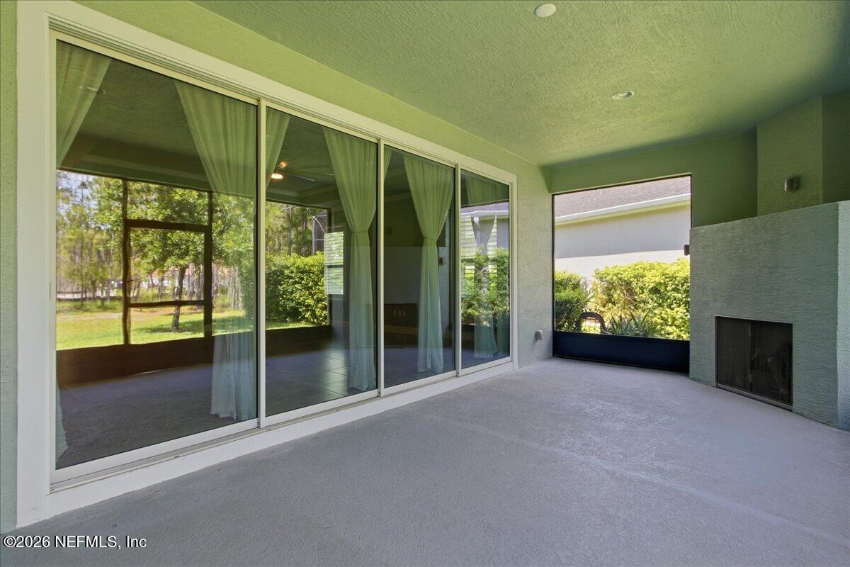 205 HEATHERWOOD Court