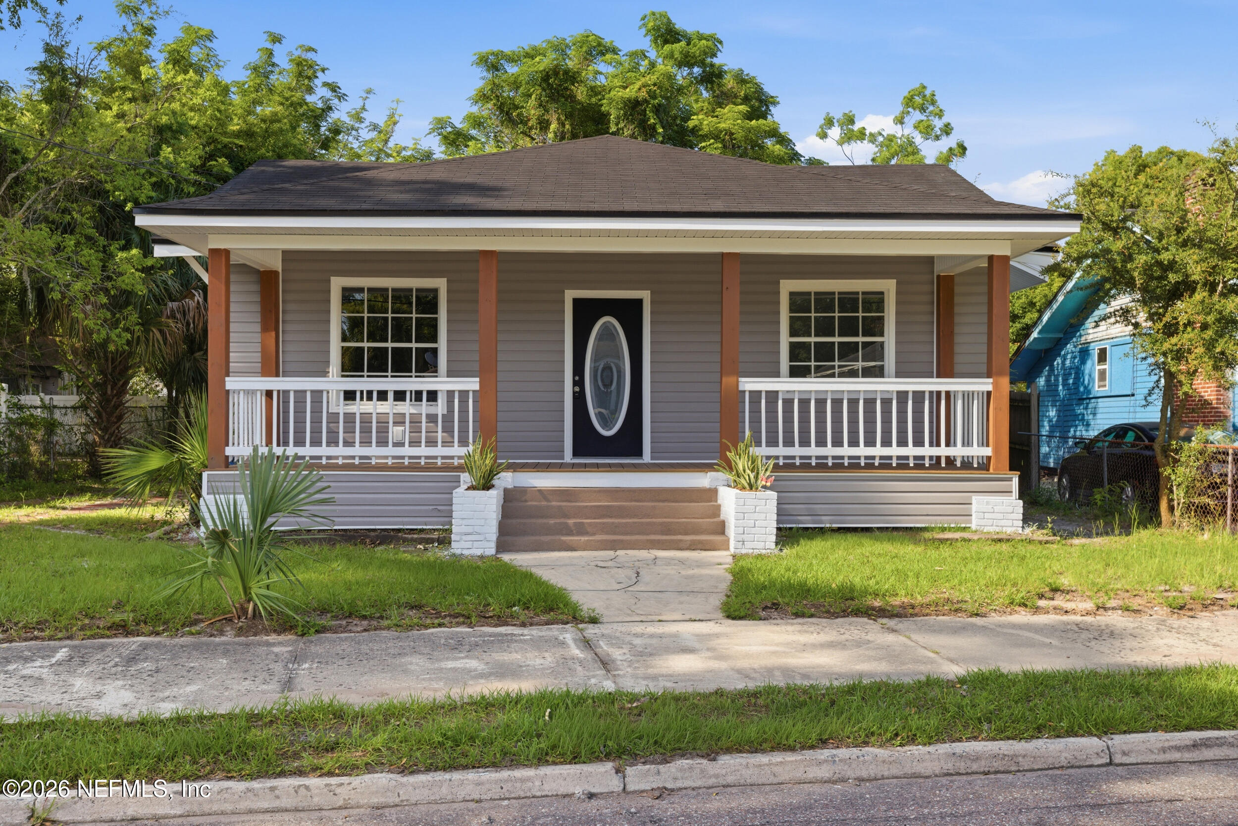 408 W 23RD Street