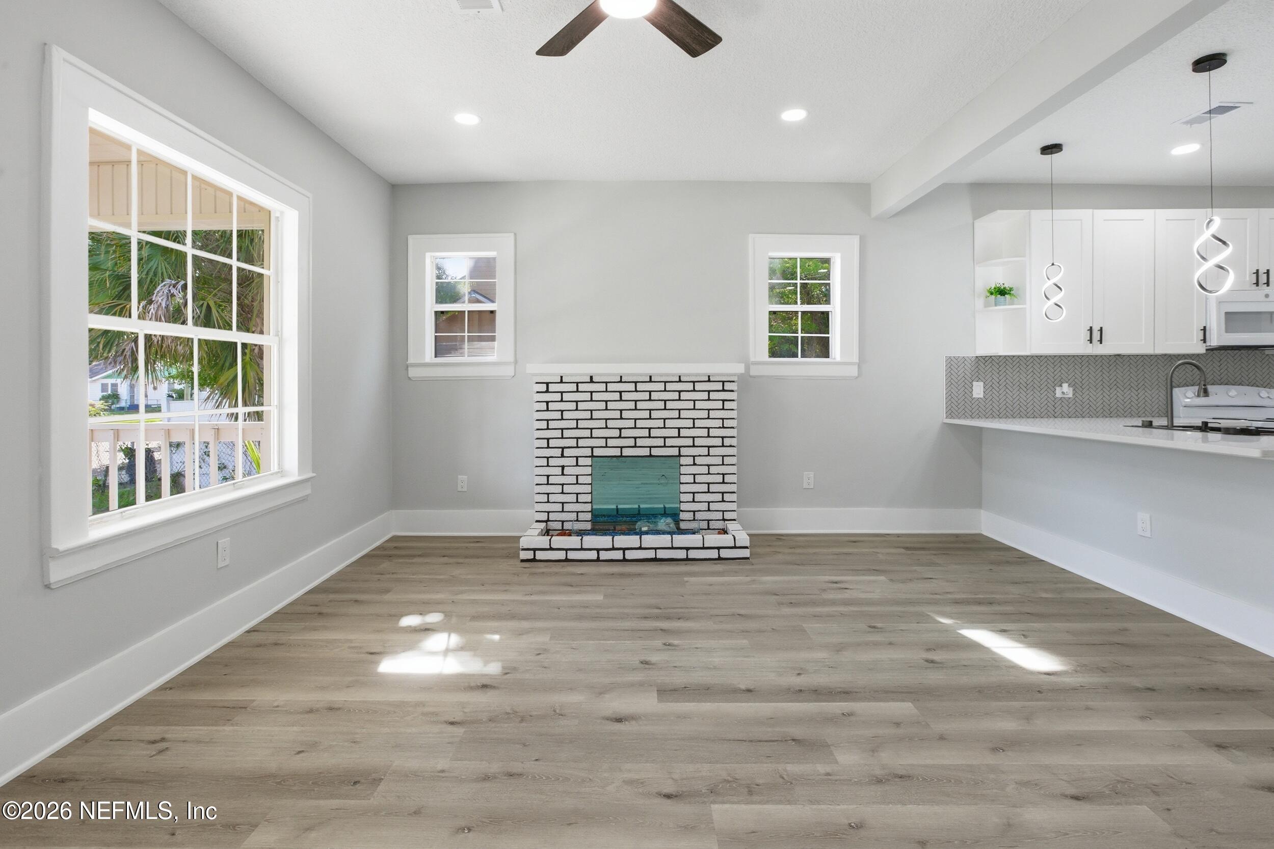408 W 23RD Street