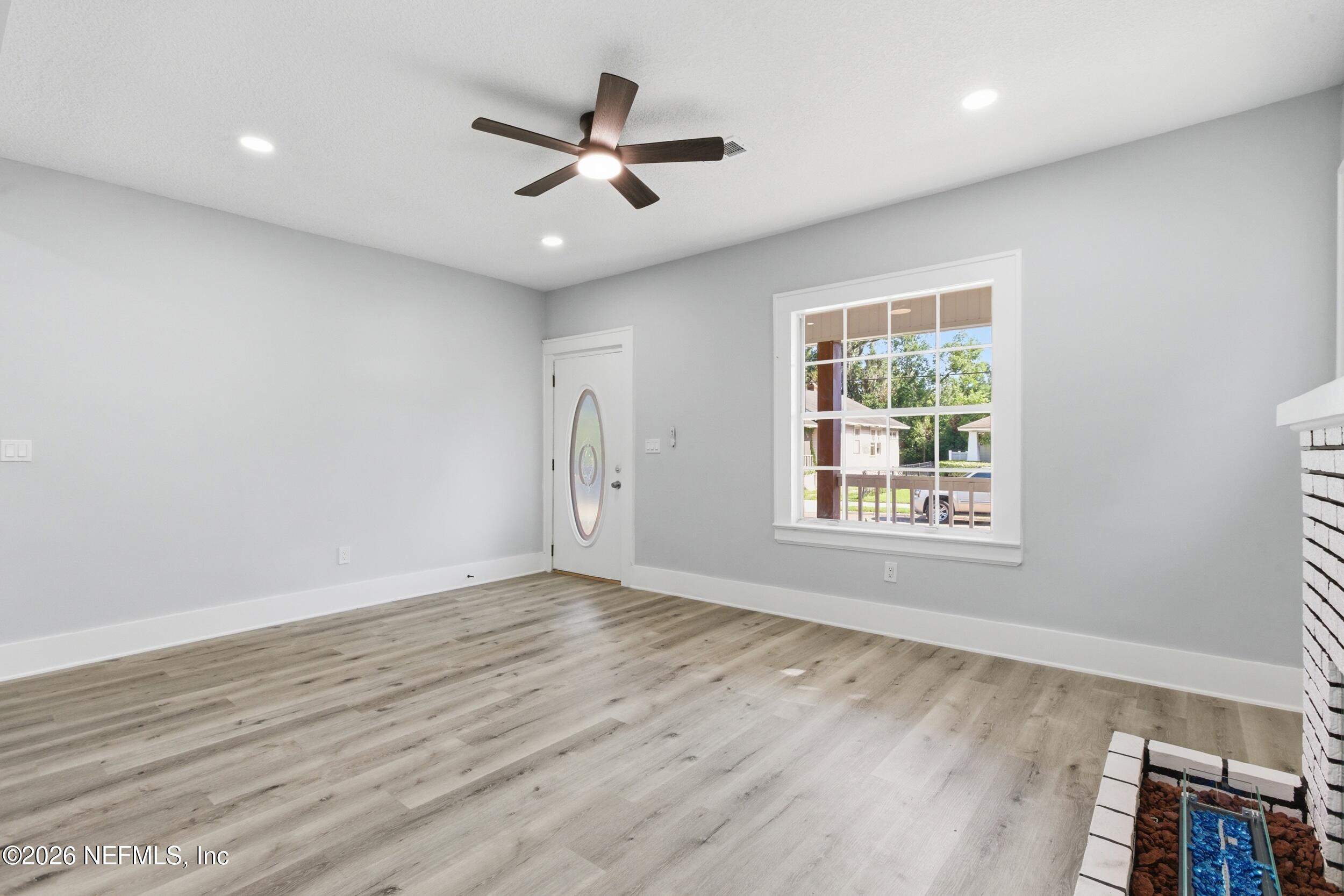 408 W 23RD Street