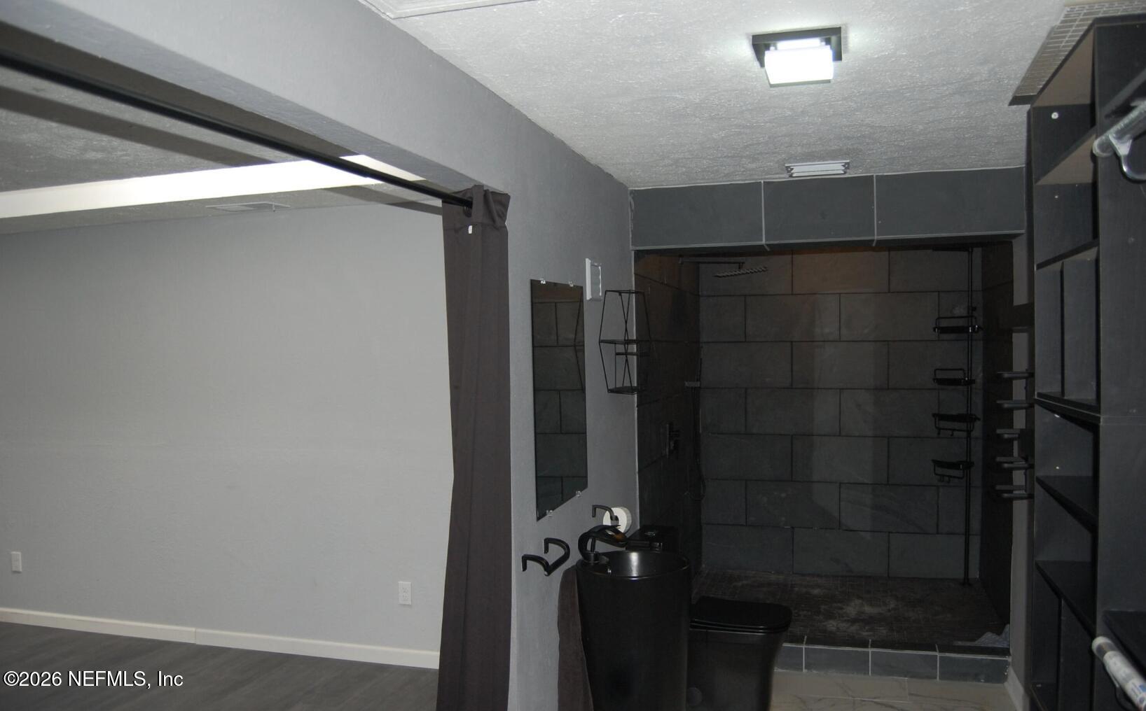 8321 SANTMAN Court