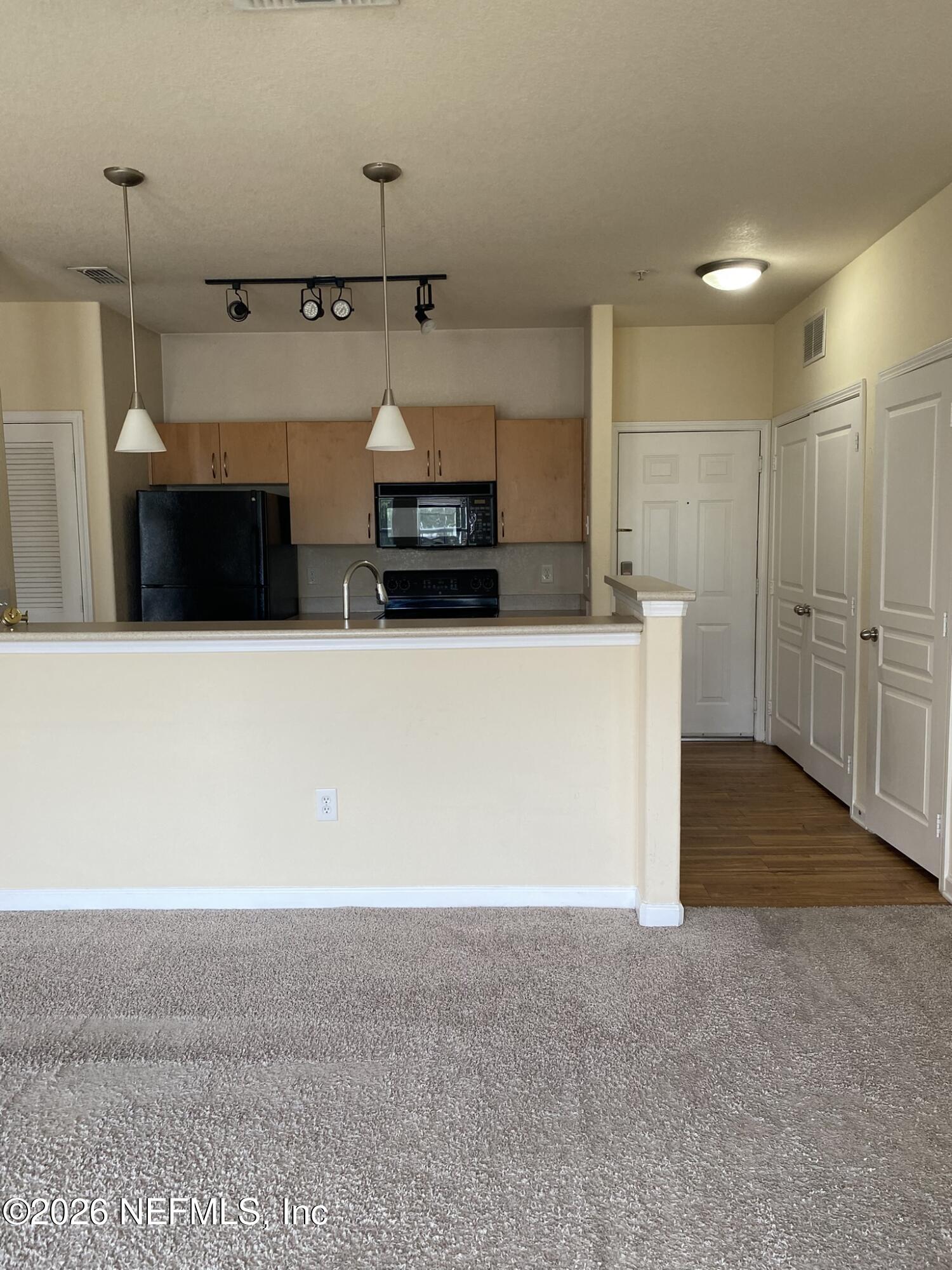 8290 GATE Parkway 611