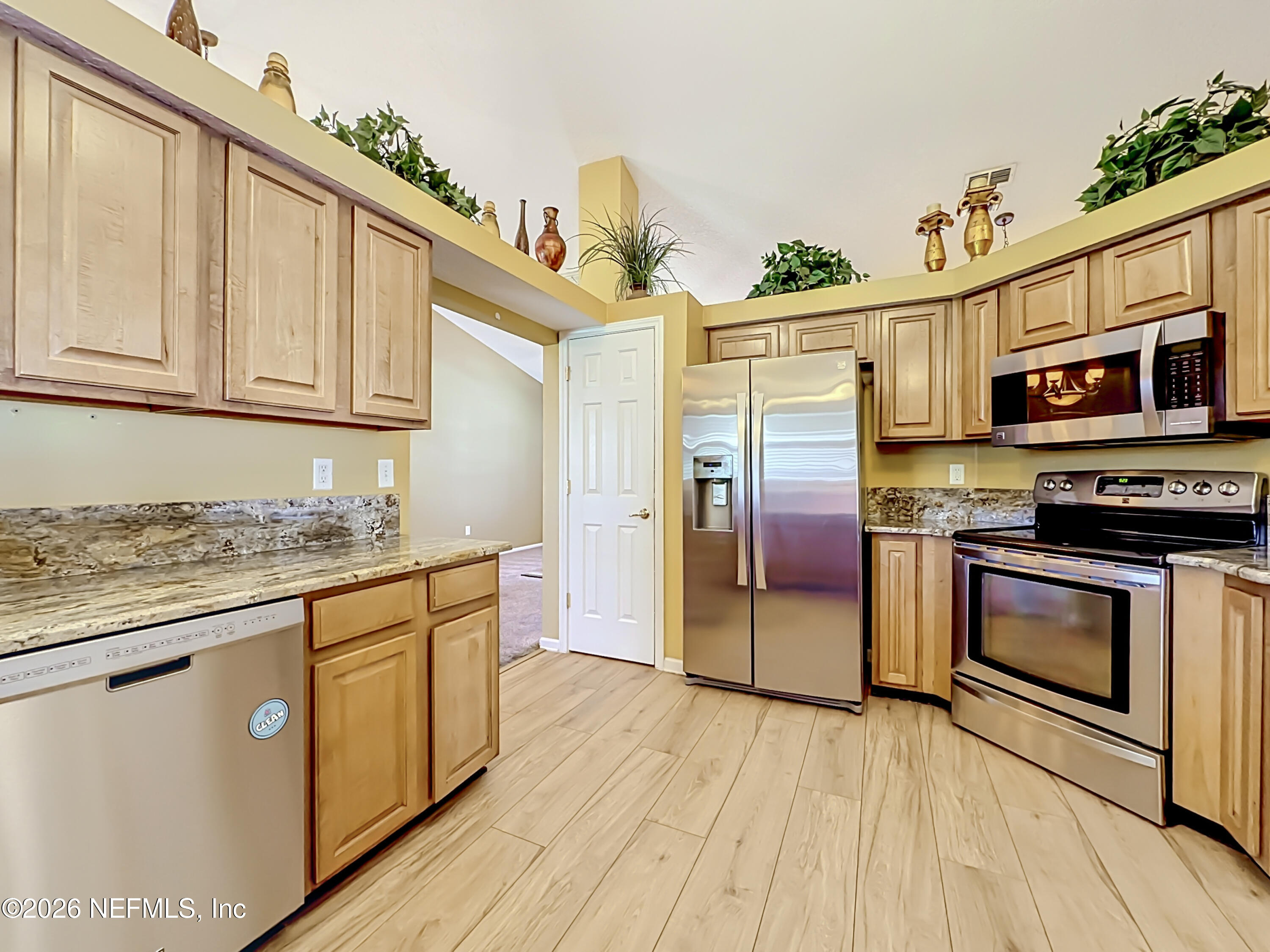3608 MEADOWGREEN Lane