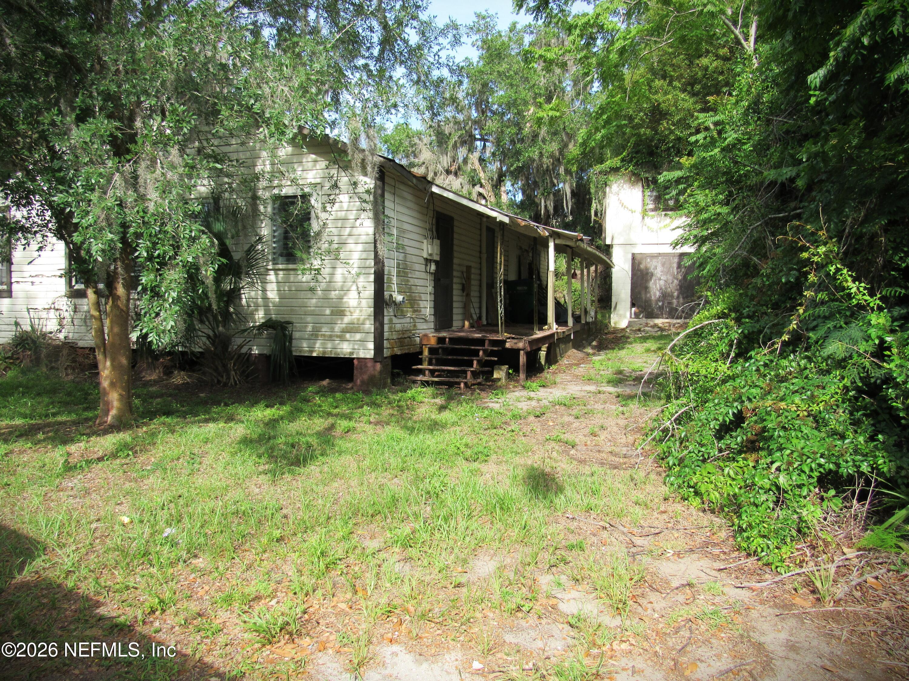 14 S LAKE Street