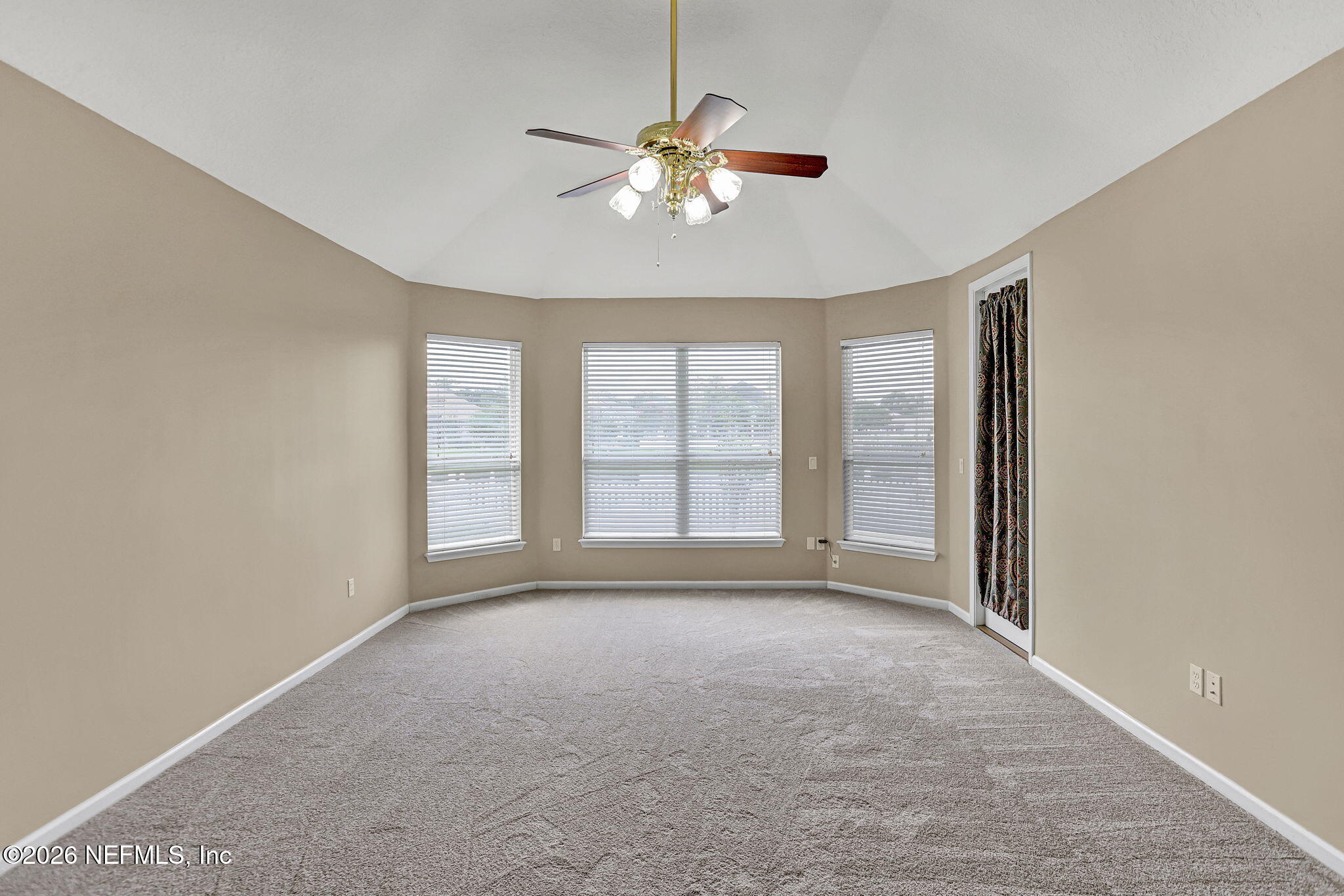 1928 MOORINGS Circle