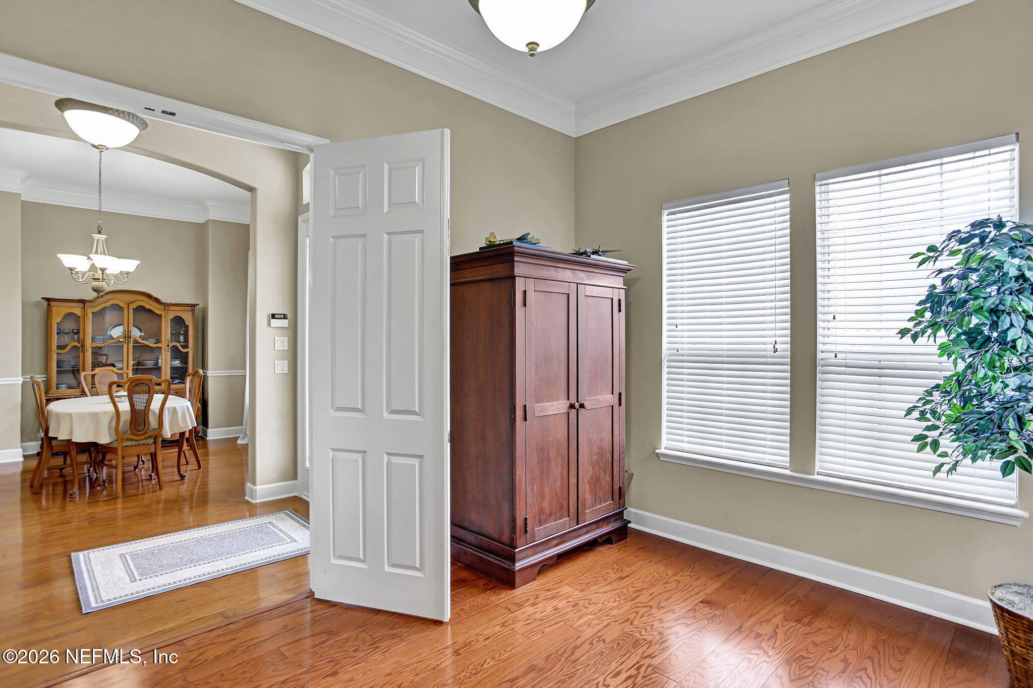 1928 MOORINGS Circle