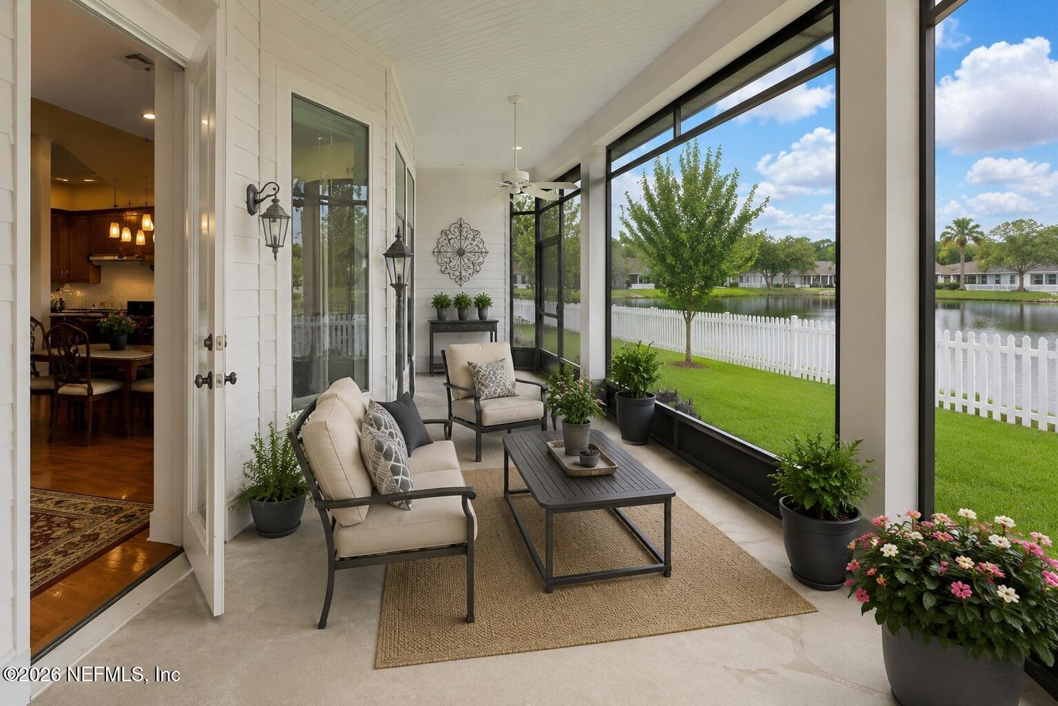 1928 MOORINGS Circle
