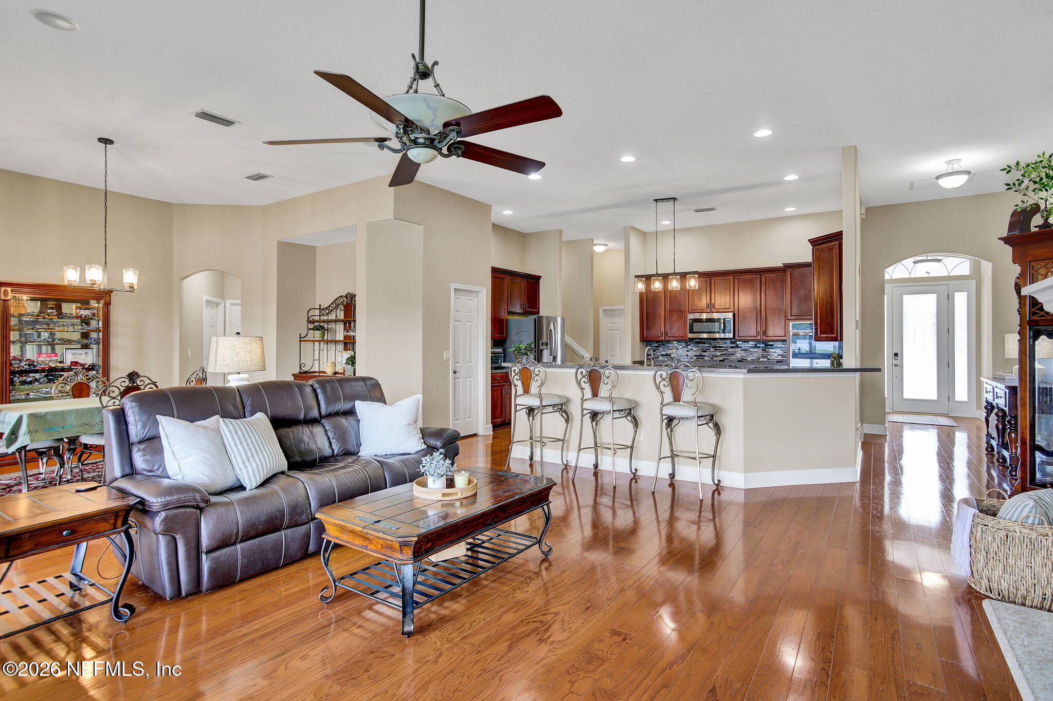 1928 MOORINGS Circle