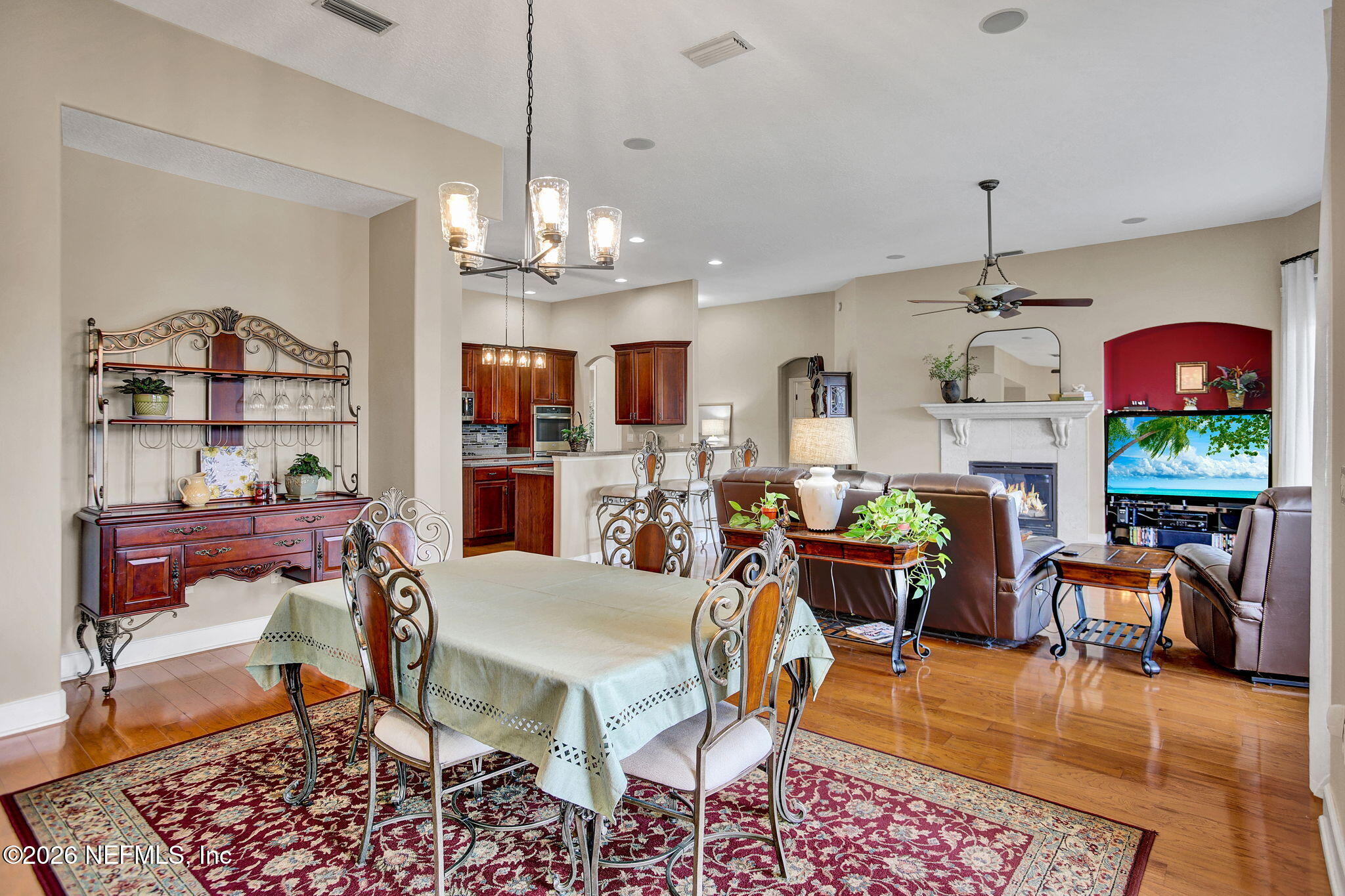 1928 MOORINGS Circle