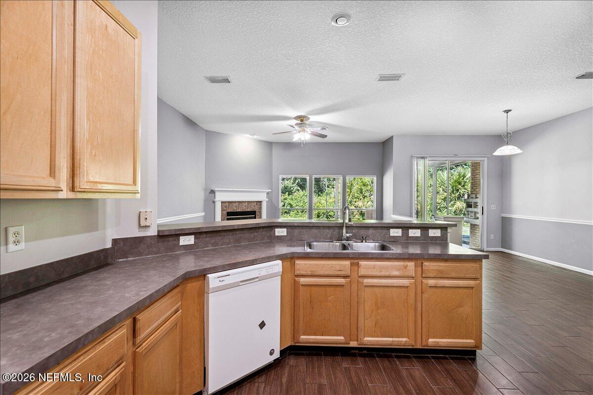 8871 CANOPY OAKS Drive
