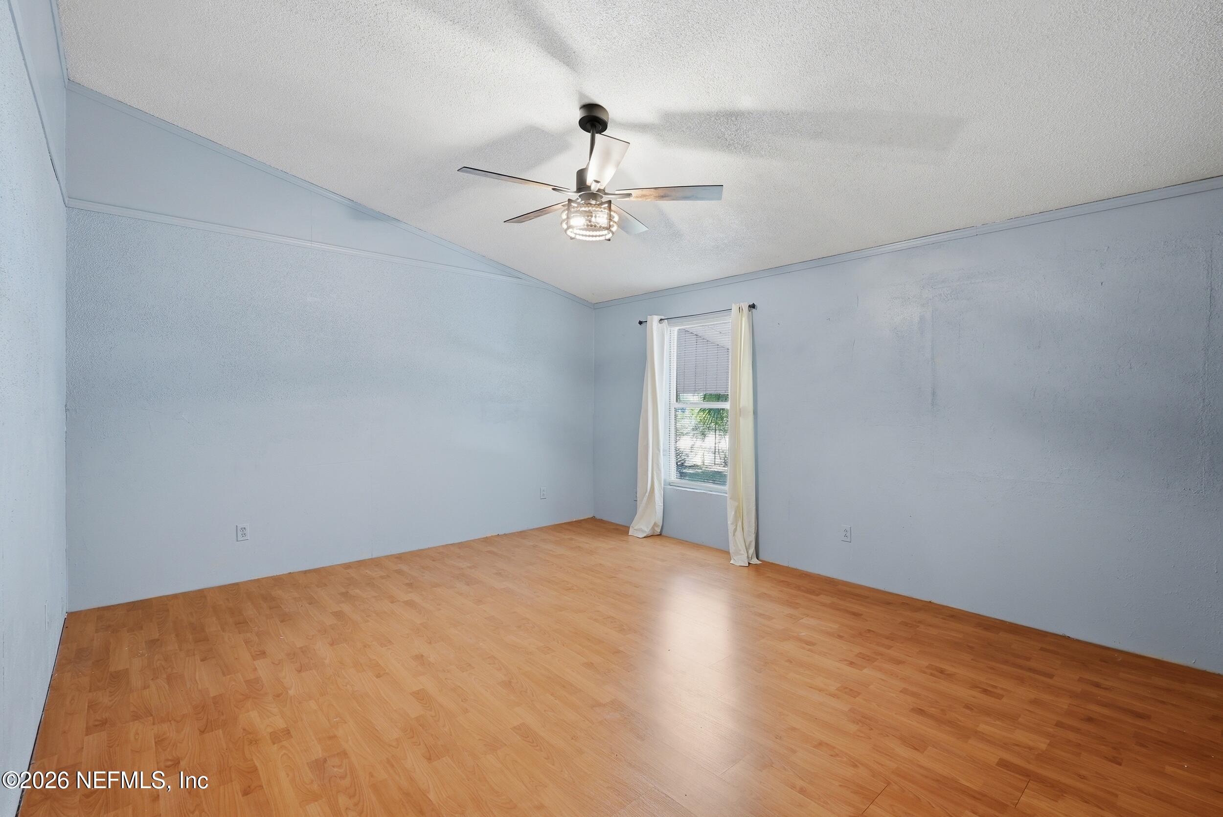 246 AZALEA Avenue