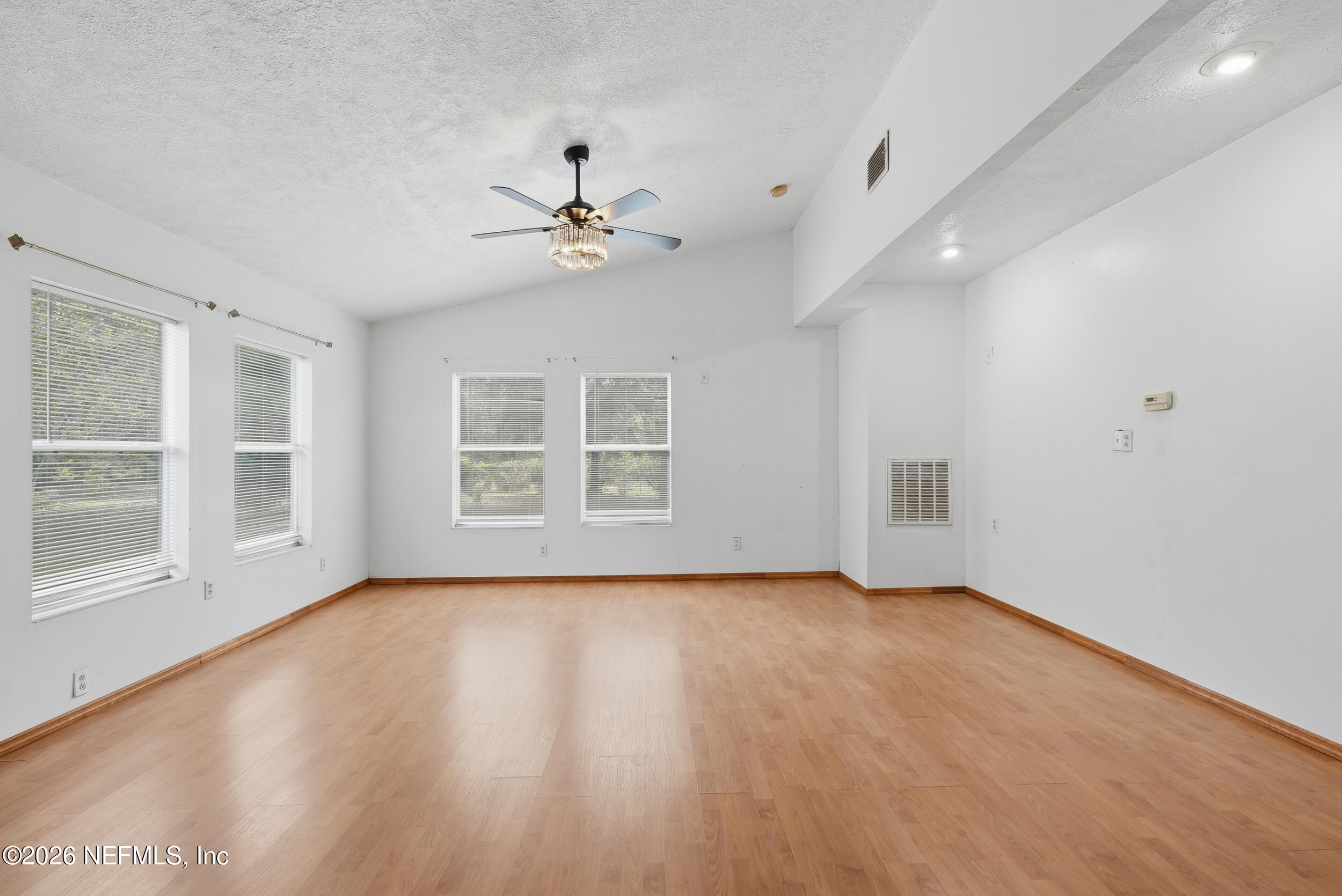 246 AZALEA Avenue
