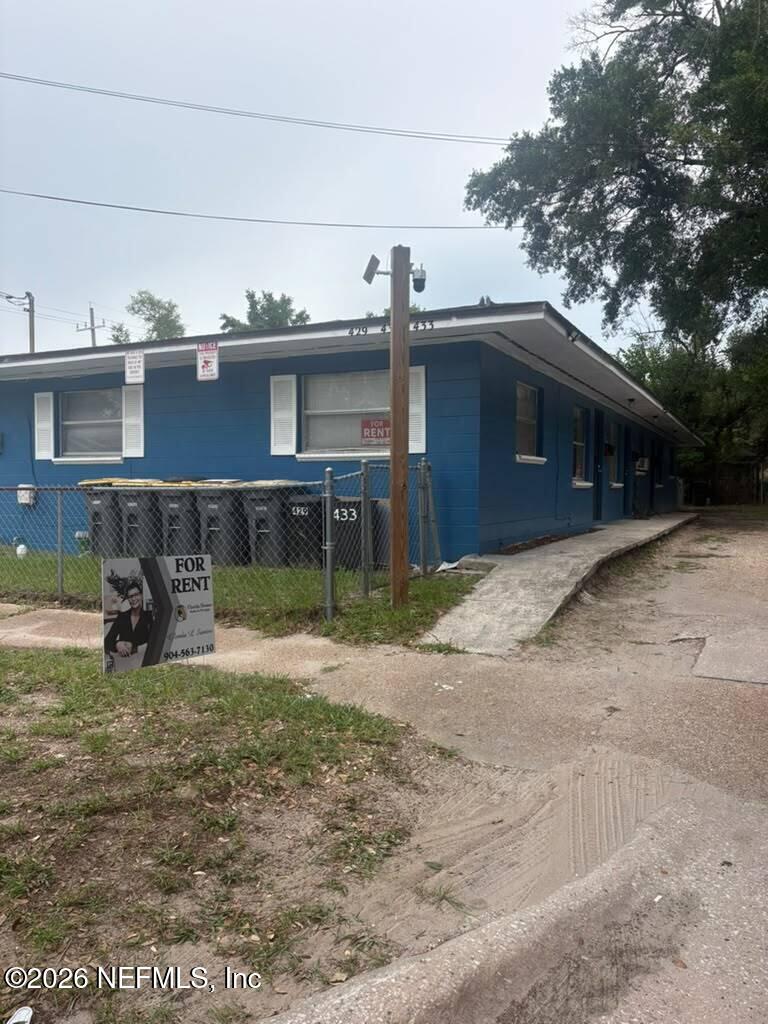 429 W 18TH Street