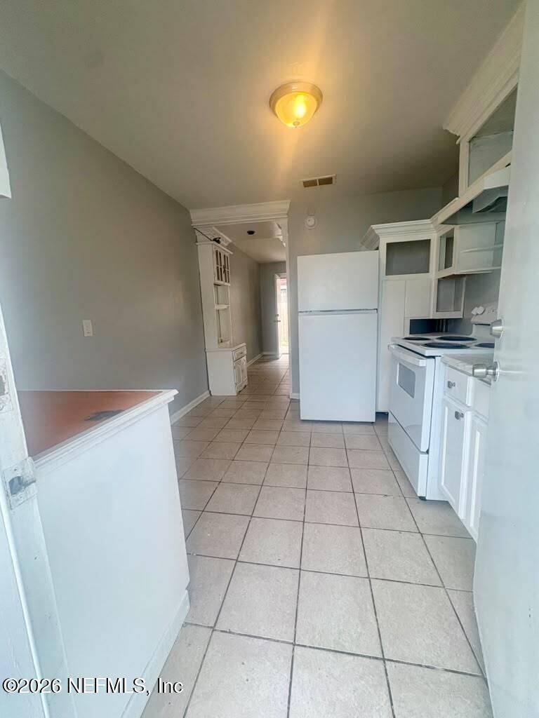 429 W 18TH Street