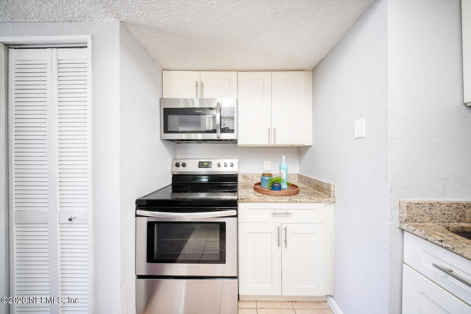 100 FAIRWAY PARK Boulevard 2102