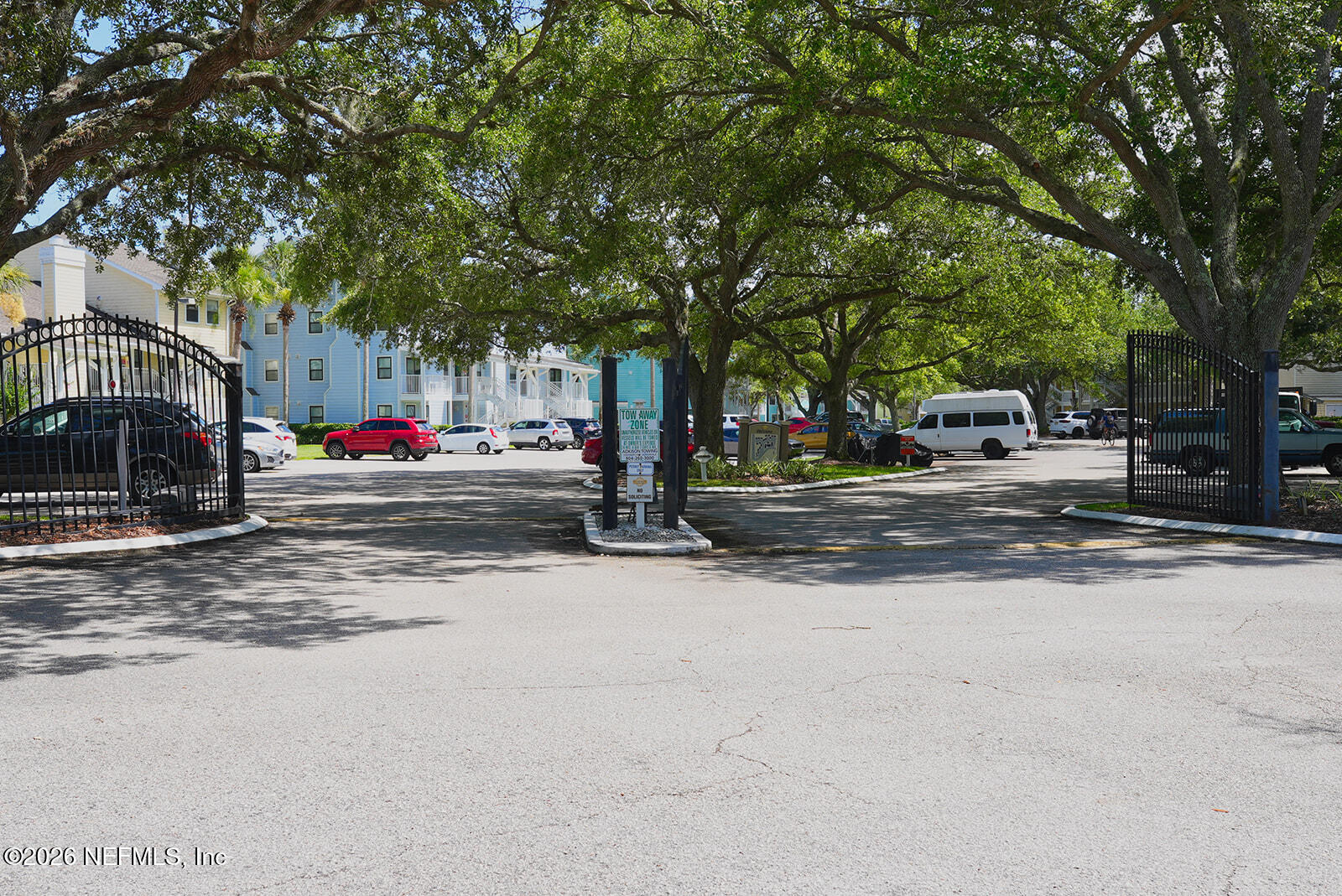 100 FAIRWAY PARK Boulevard 2102