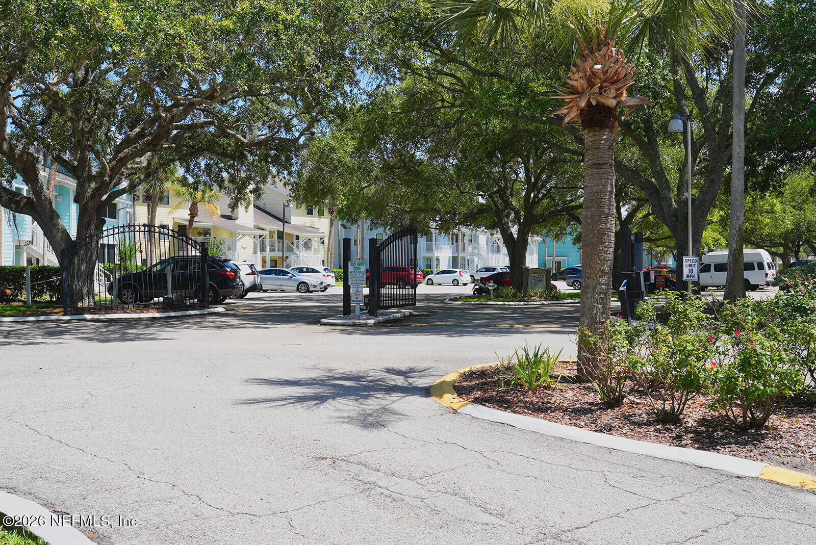 100 FAIRWAY PARK Boulevard 2102
