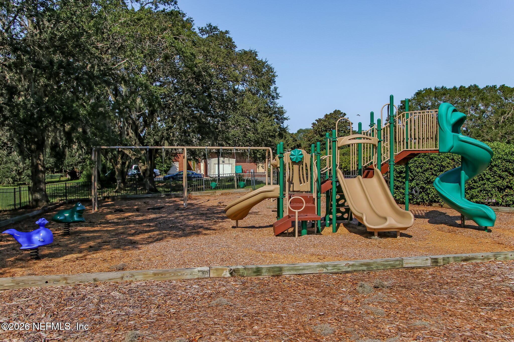 2625 COUNTRY CLUB Boulevard