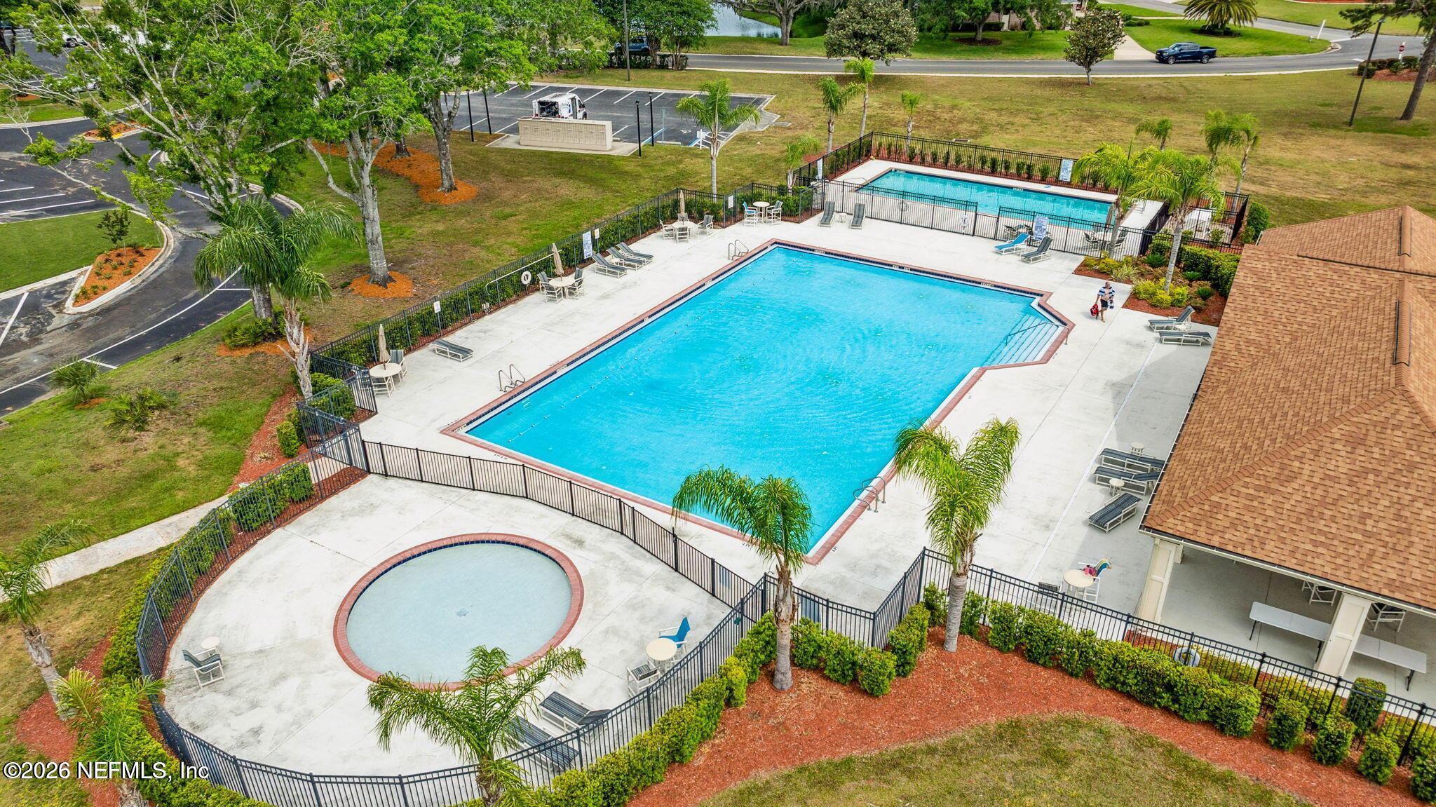 2625 COUNTRY CLUB Boulevard