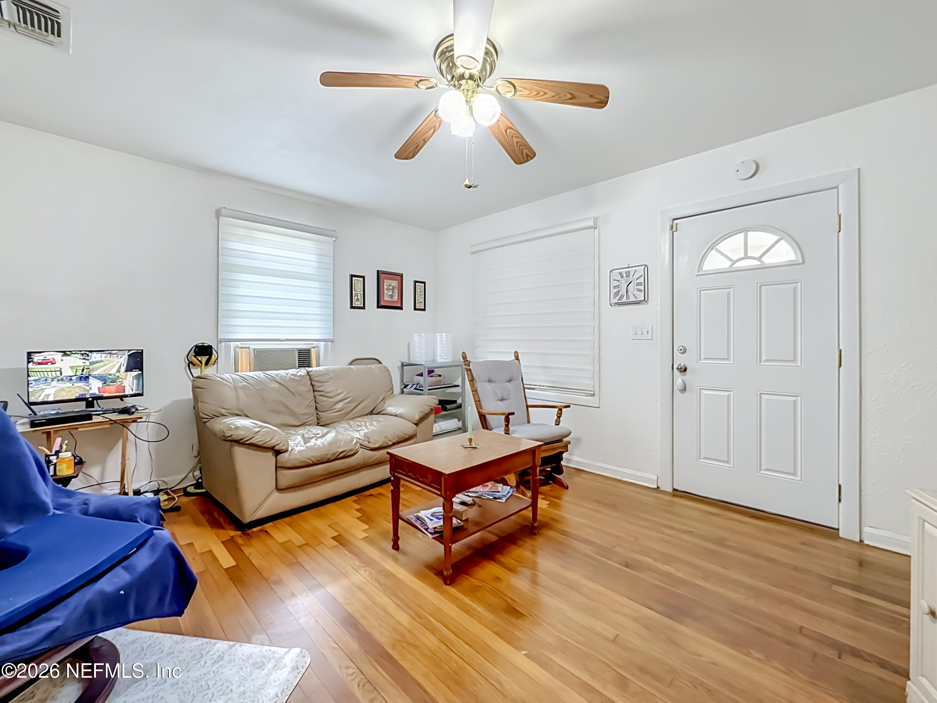 271 E 48TH Street